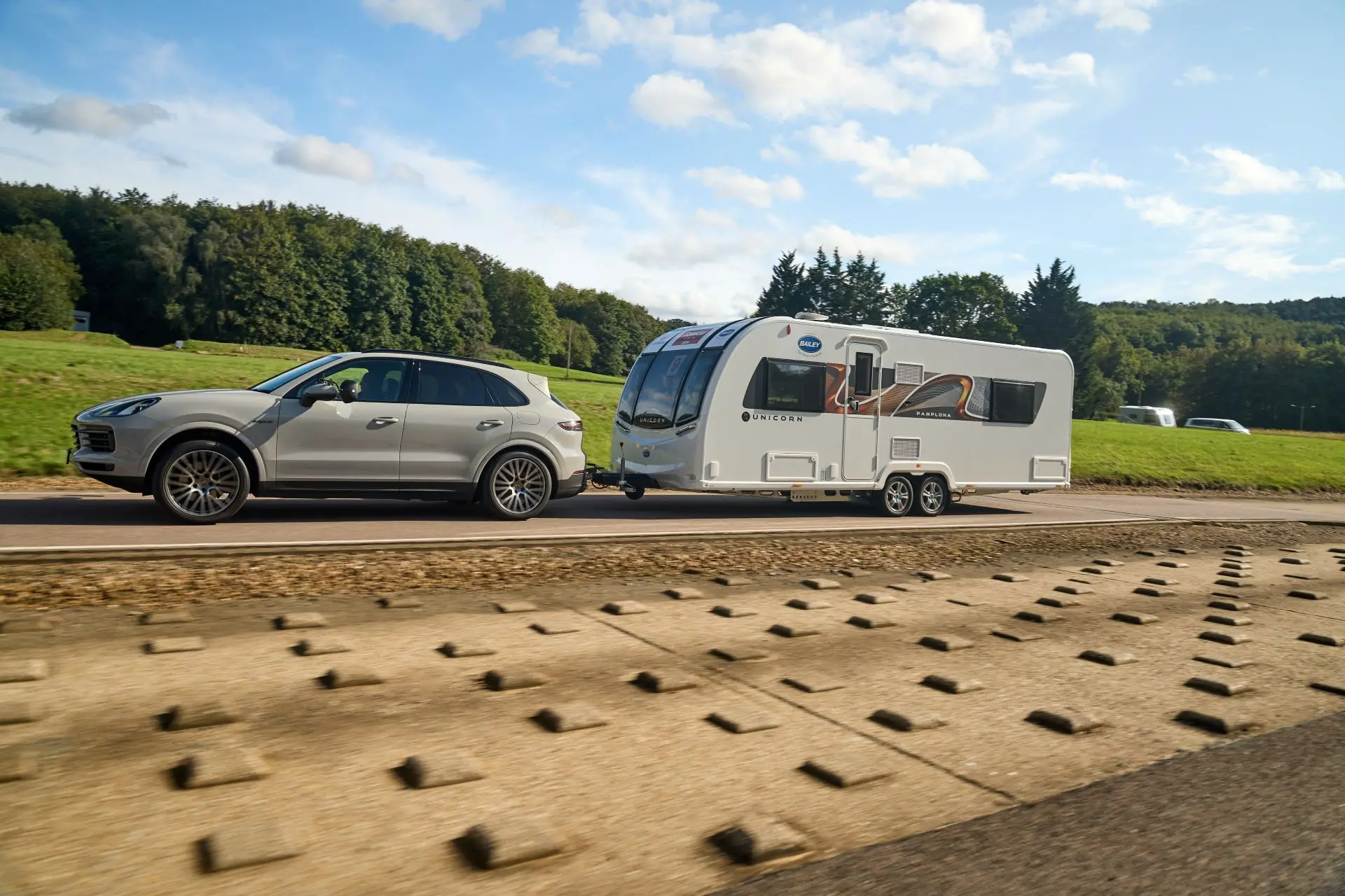 Porsche Cayenne E Hybrid Wins Caravan And Motorhome Club Towcar Of The Year 2024 1