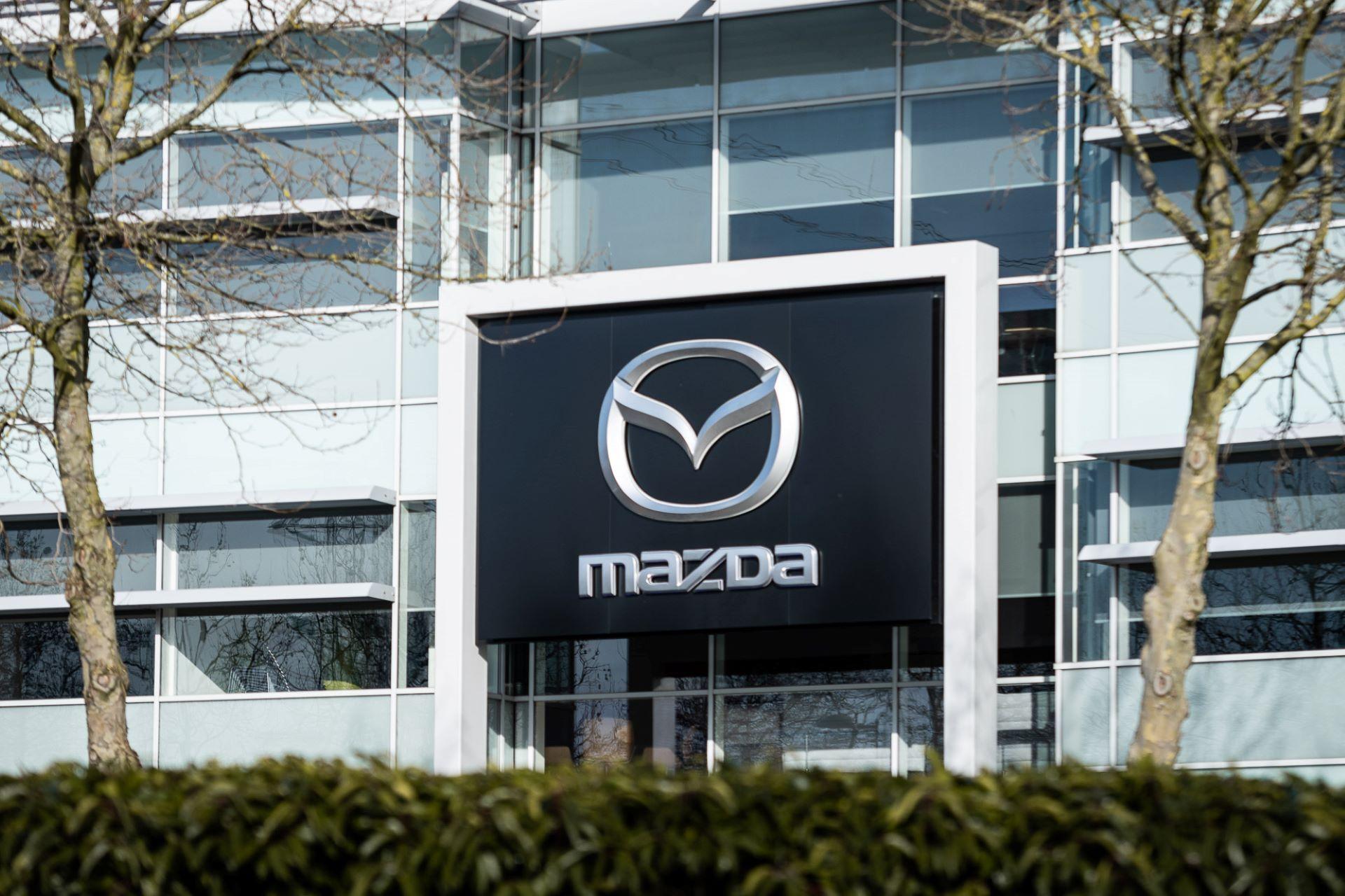 Double award success for Mazda UK at global Reuters D.R.I.V.E Honours