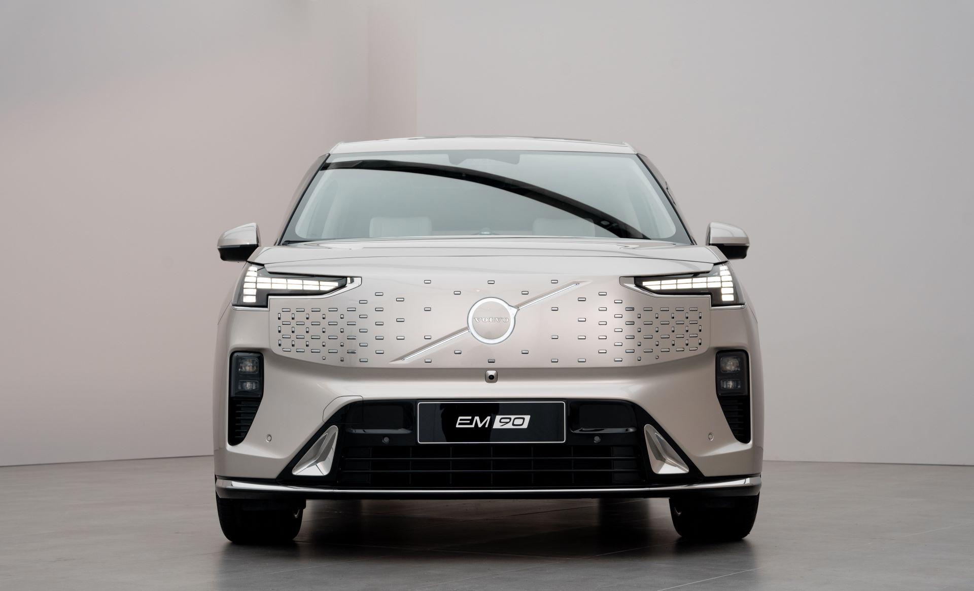 The new fully electric EM90 premium MPV further expands Volvo Cars’ portfolio