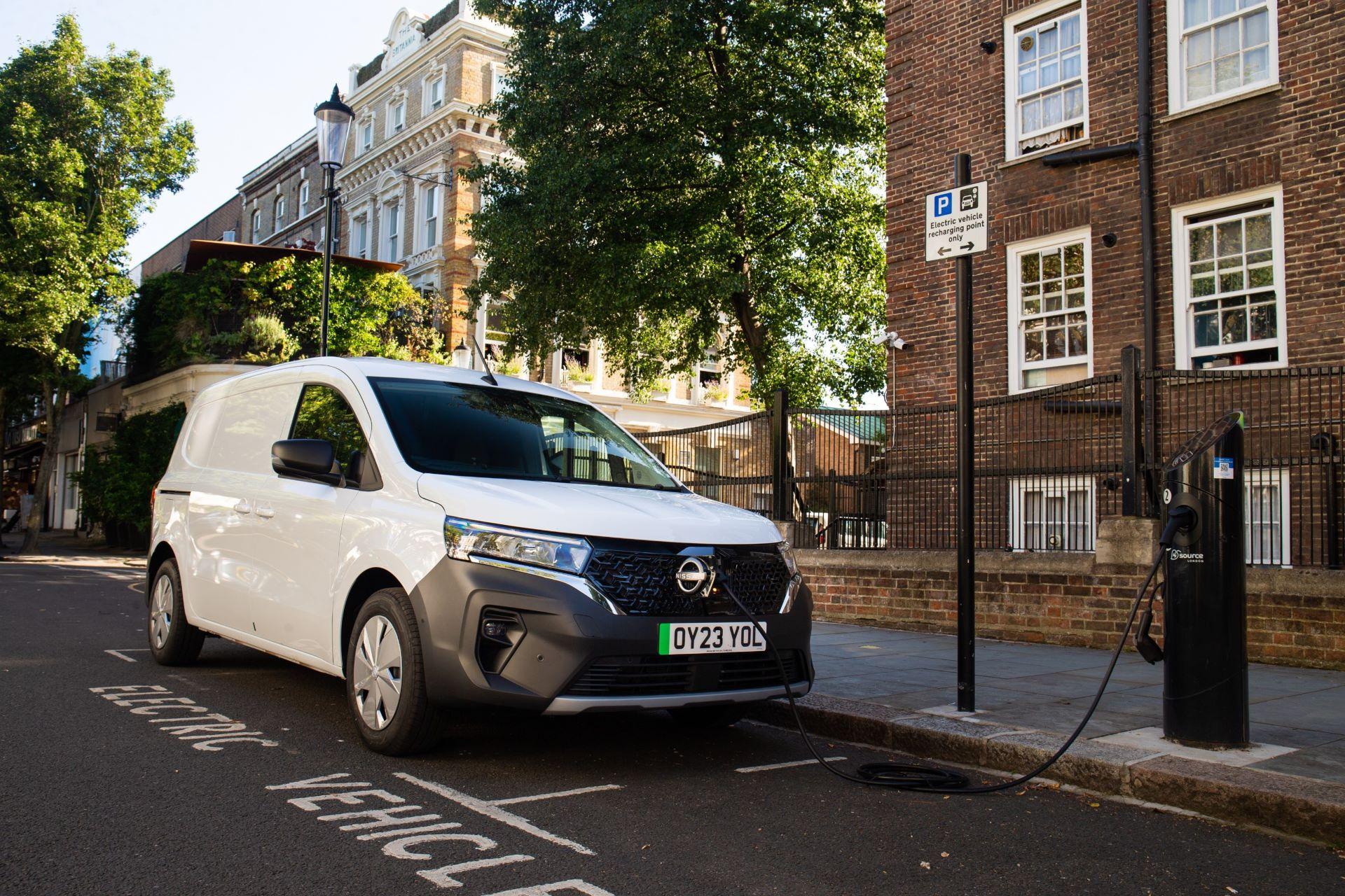 Nissan celebrates a double triumph at the 2024 What Van? Awards