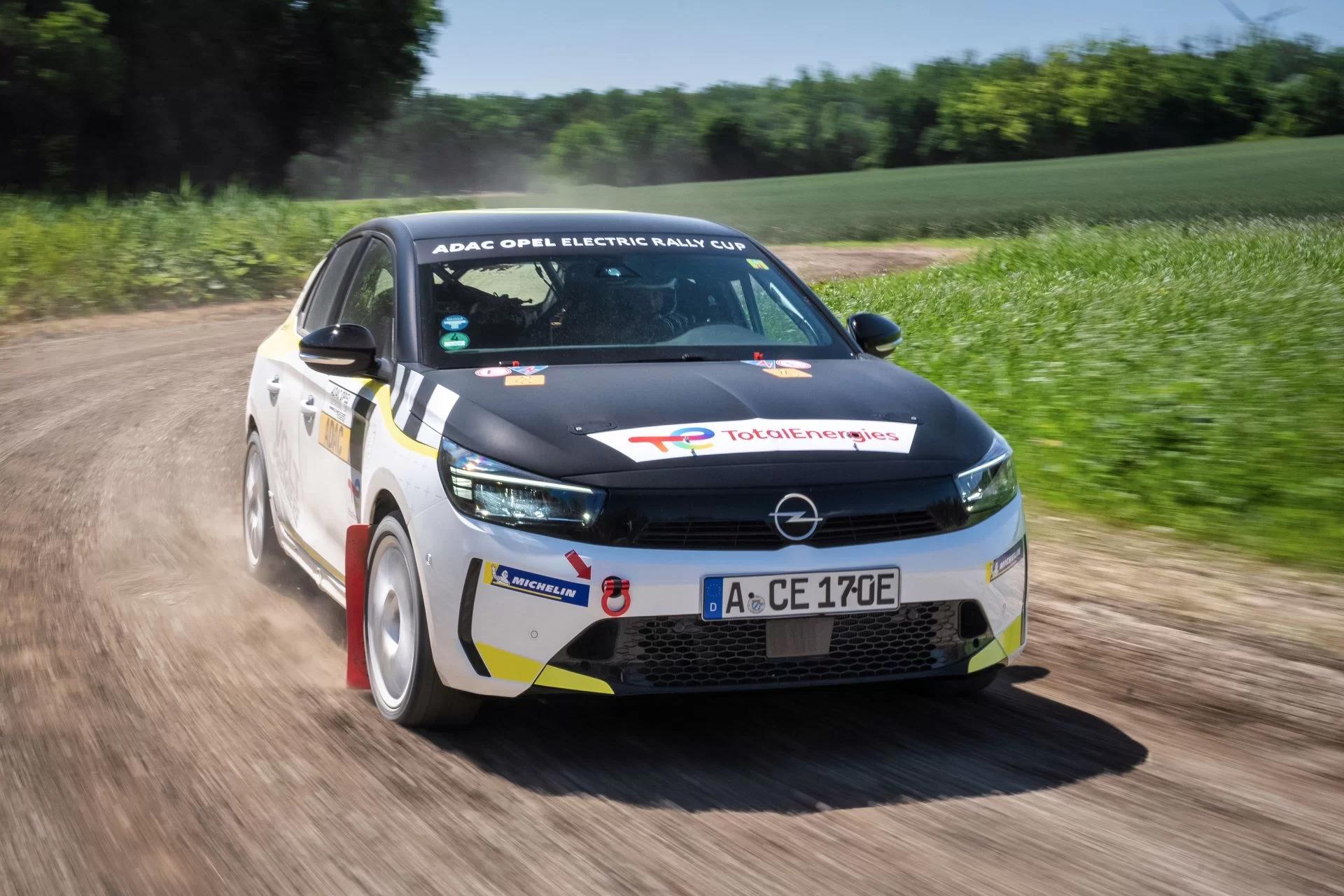 “And the Winners are …”: Opel and Vauxhall Collect Numerous International Awards in 2023