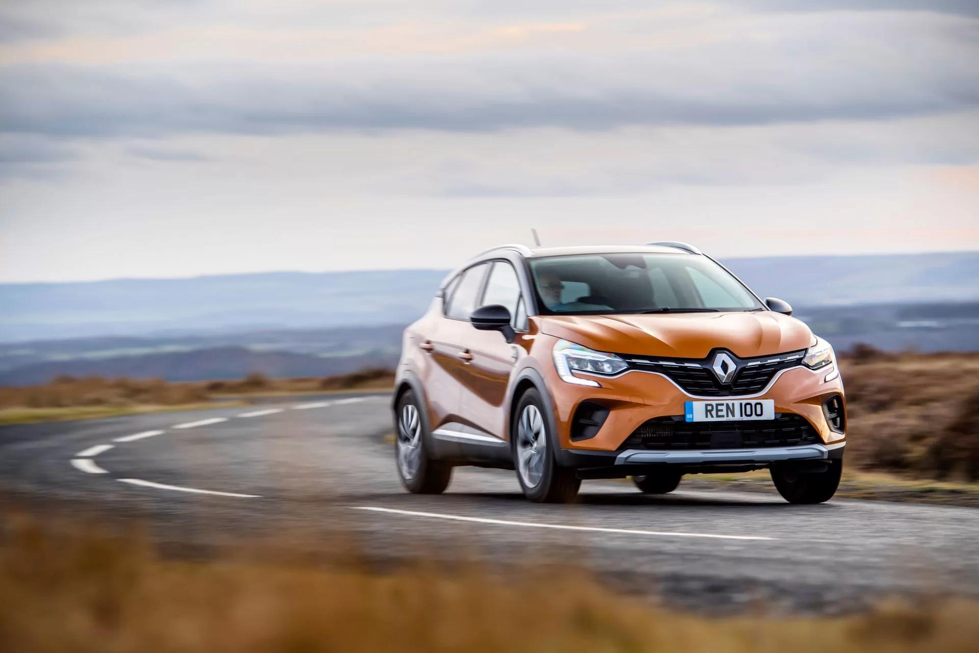 Equal deposit and monthly payments make Renault Clio and Captur offers a perfect match for 24-plate car buyers