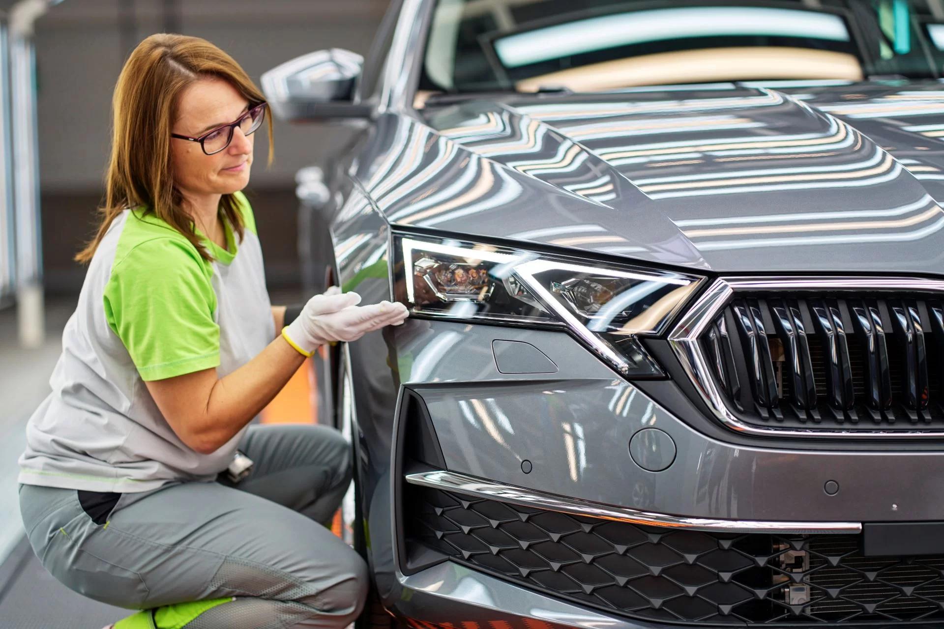 Škoda Auto Rolls Out Enhanced Octavia With Cutting-Edge Tech and Sustainable Features