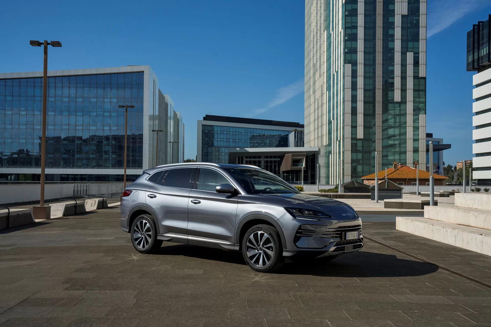 Experience Premium Innovation with the BYD SEAL U DM-i