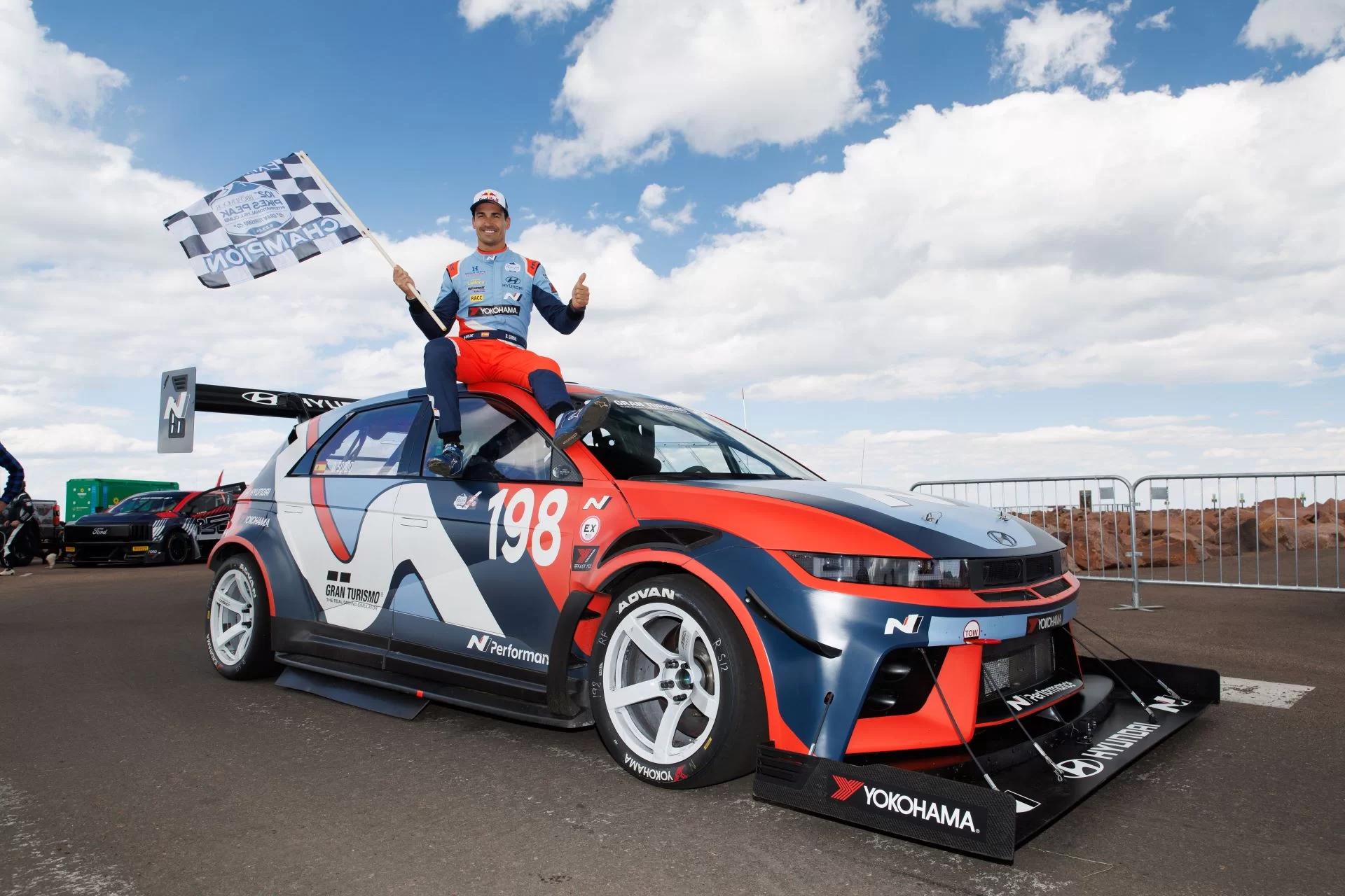 Hyundai IONIQ 5 N Shines at Pikes Peak with Historic Wins