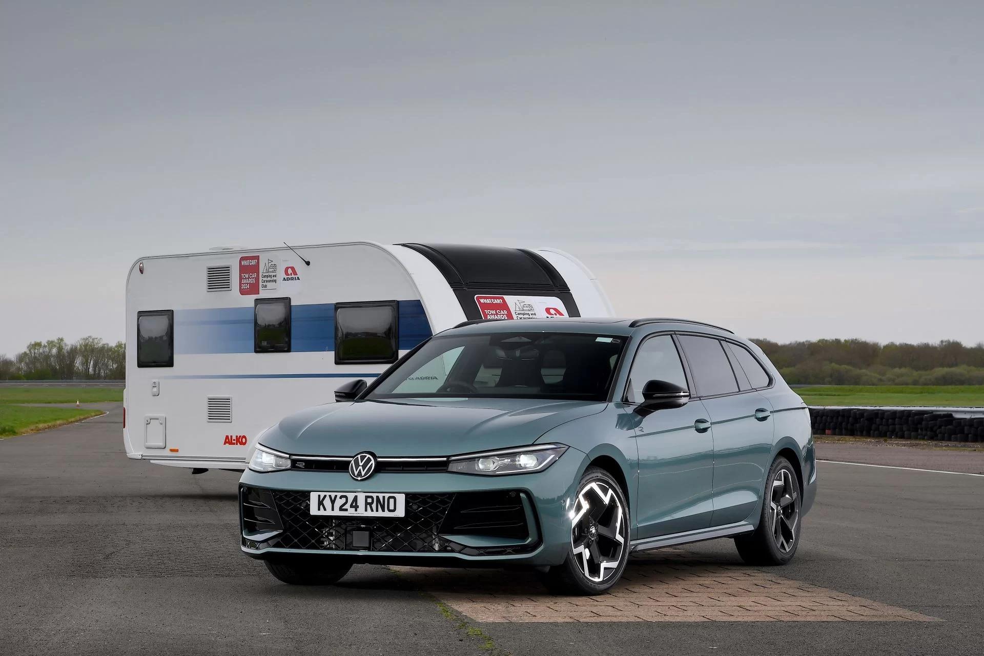 Passat Secures Fourth Victory as Best Tow Car at What Car? Awards