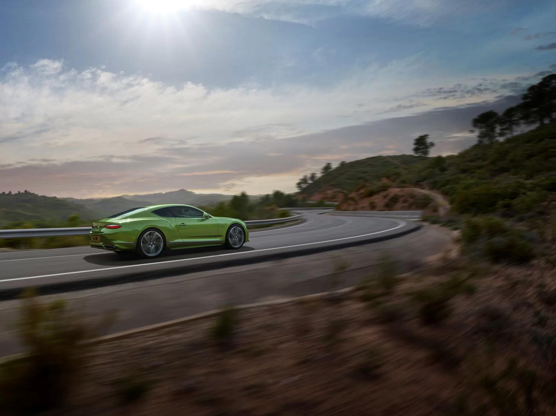 Balazs Rooz Bids Farewell to Bentley: Richard Leopold Takes Helm in Europe