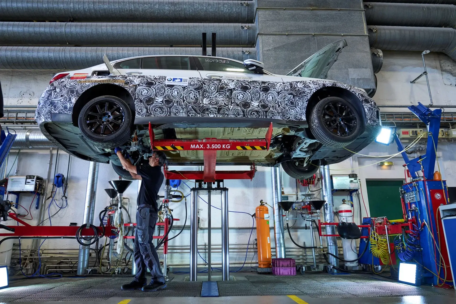 BMW Group Pioneers Circular Economy in Automotive Engineering