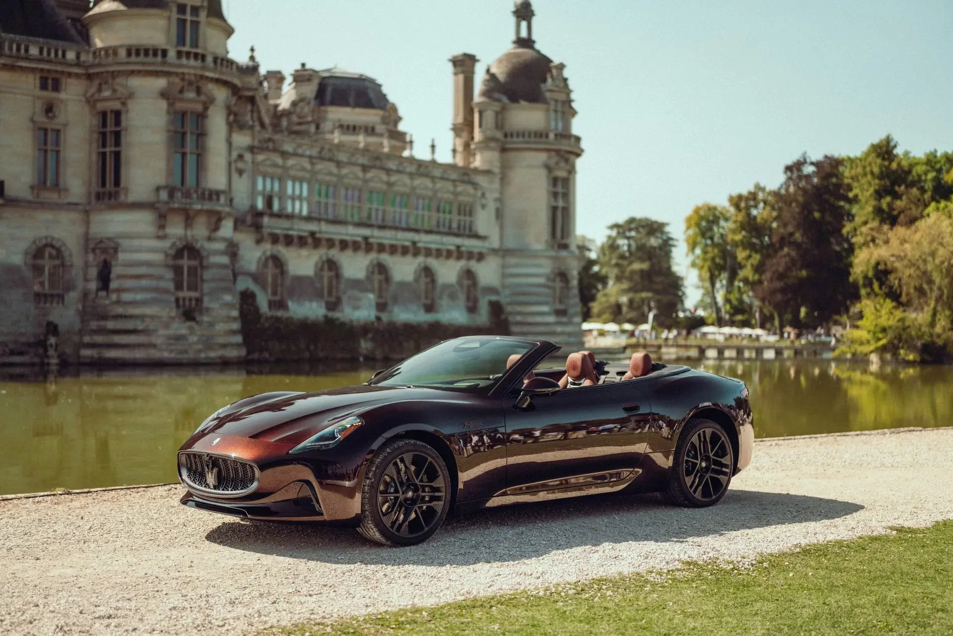 Maserati’s GranCabrio Folgore Tignanello Blends Tradition and Innovation at Chantilly 2024