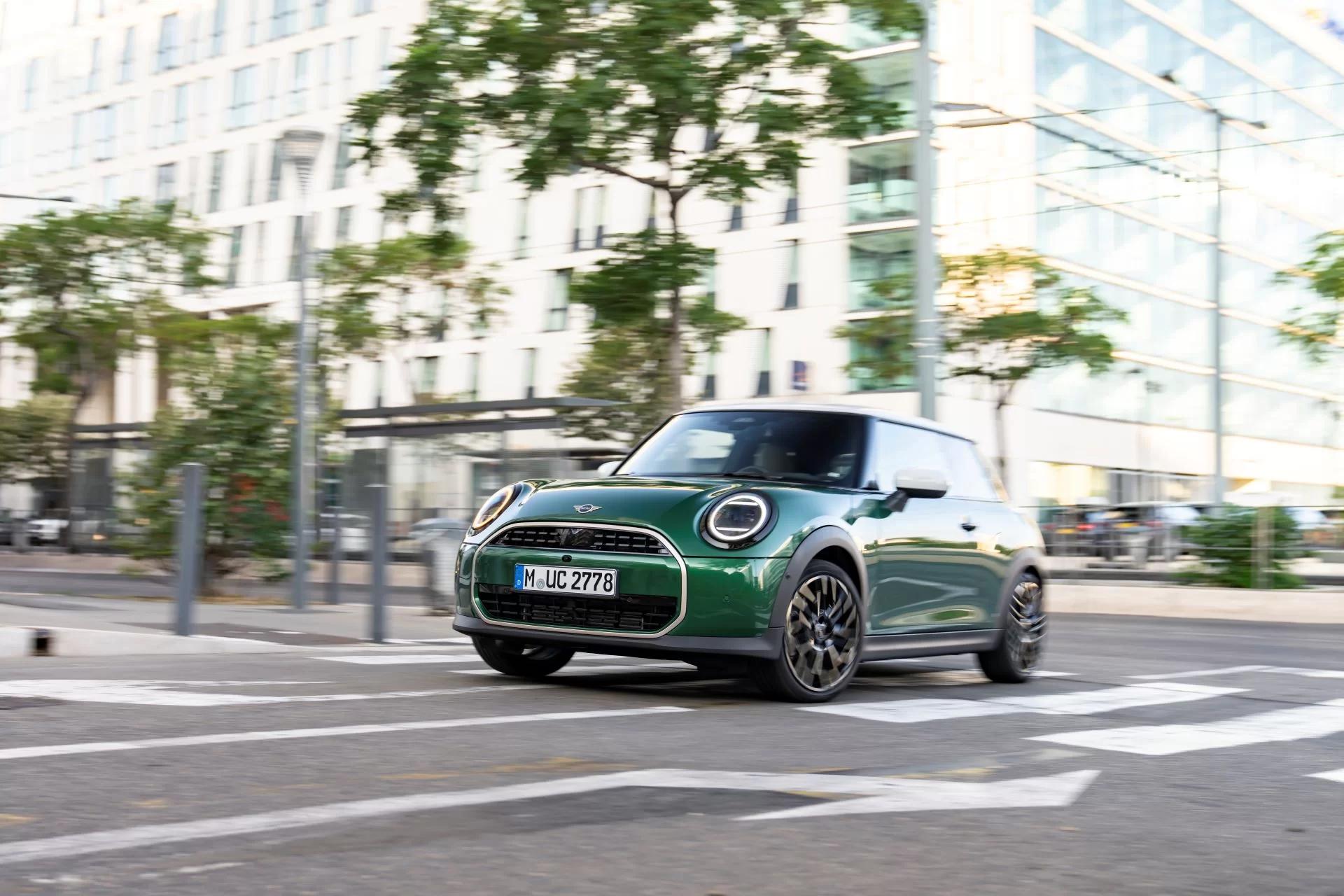 The New MINI Cooper C: A Fusion of Classic Design and Cutting-Edge Technology