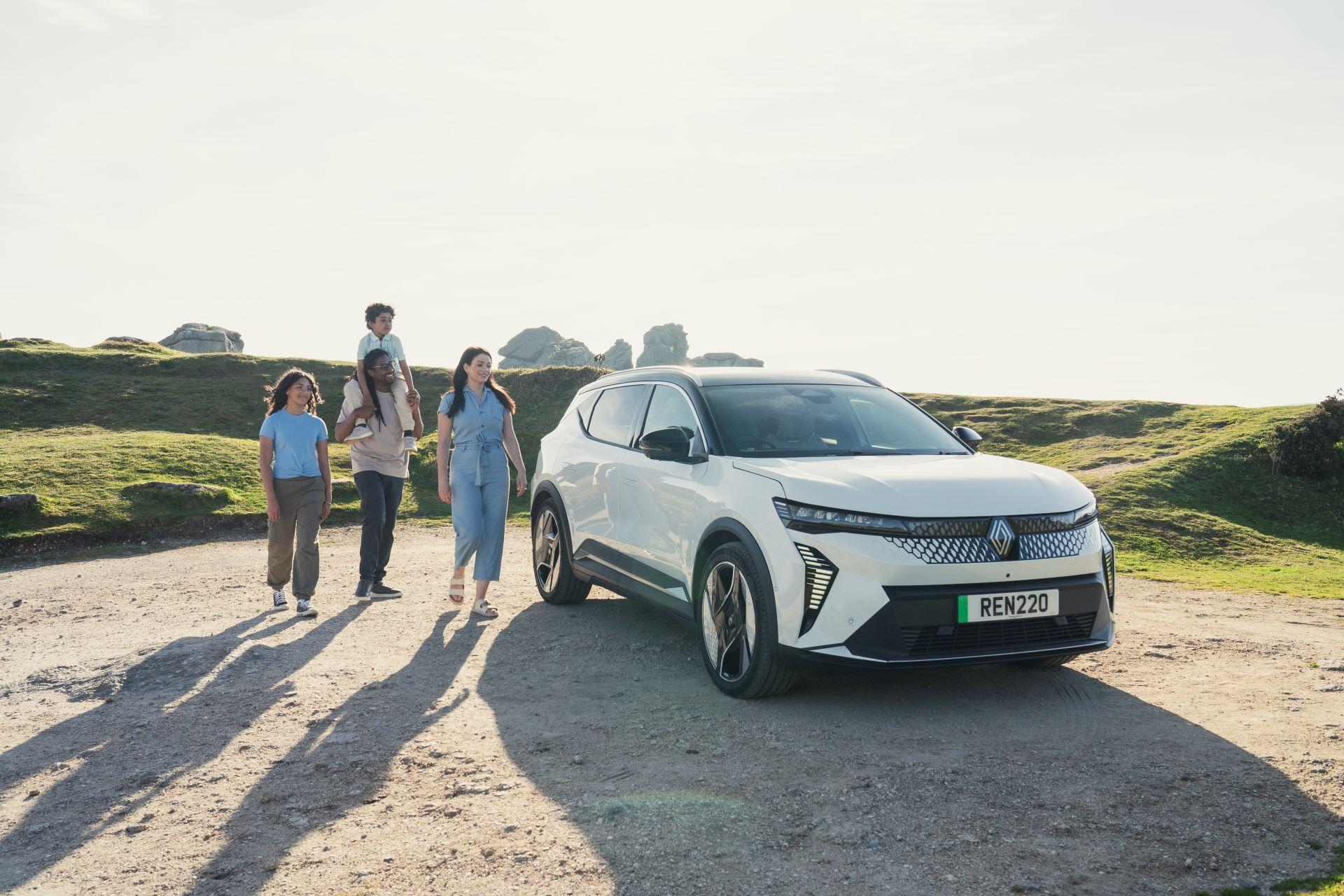 Renault Shines at the Carbuyer Best Car Awards 2025: A Testament to Innovation and Family Focus