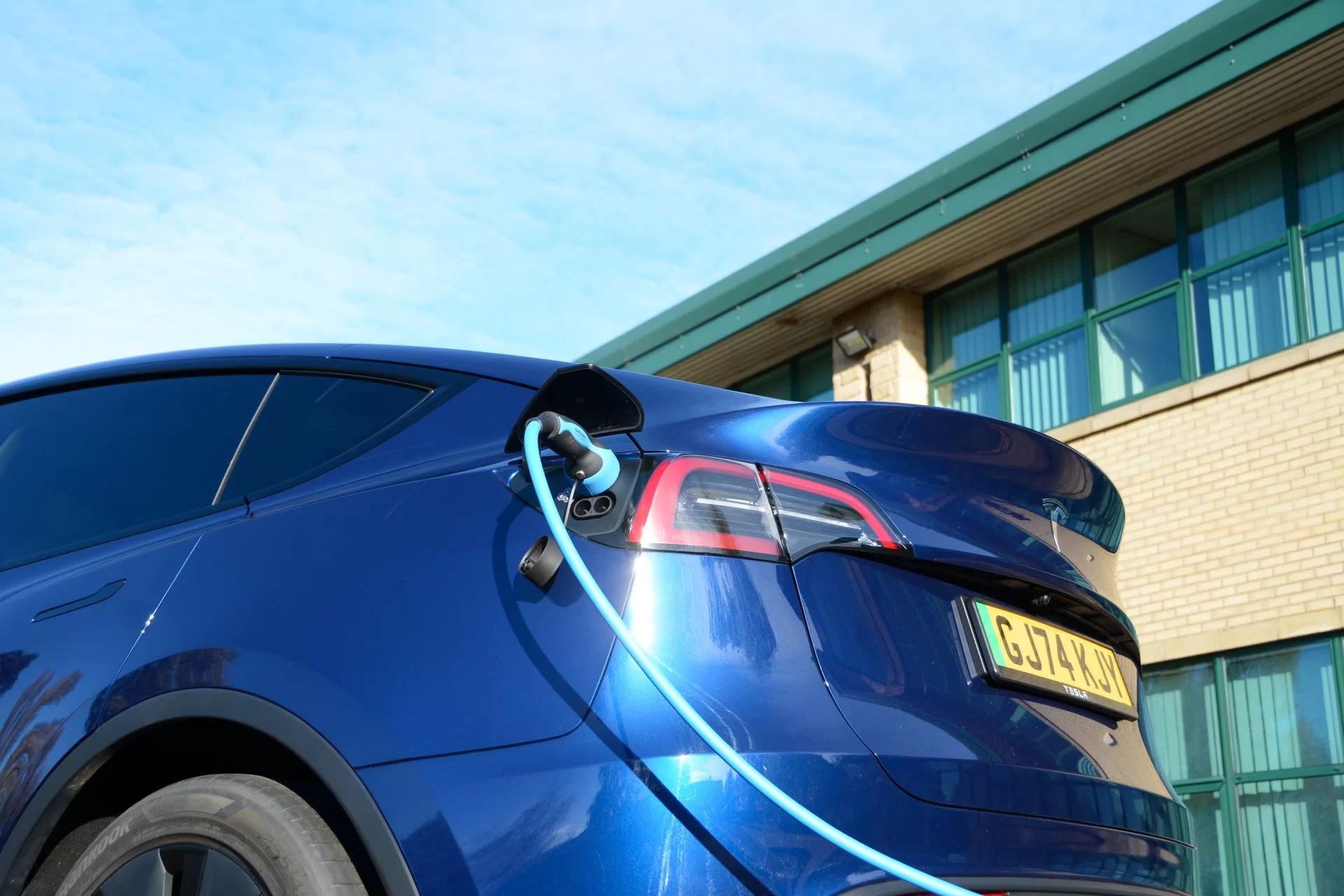 AI-Powered Carbon Reporting Revolutionises Fleet Emission Management for UK Companies Ahead of SDR Rollout