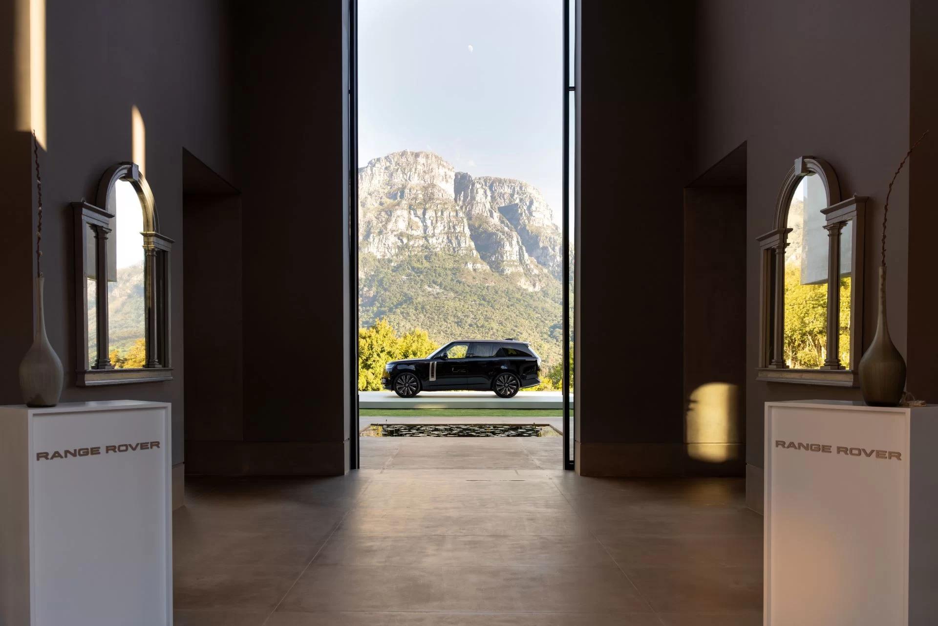 Range Rover House Makes African Debut with the Exclusive SV Onyx Edition