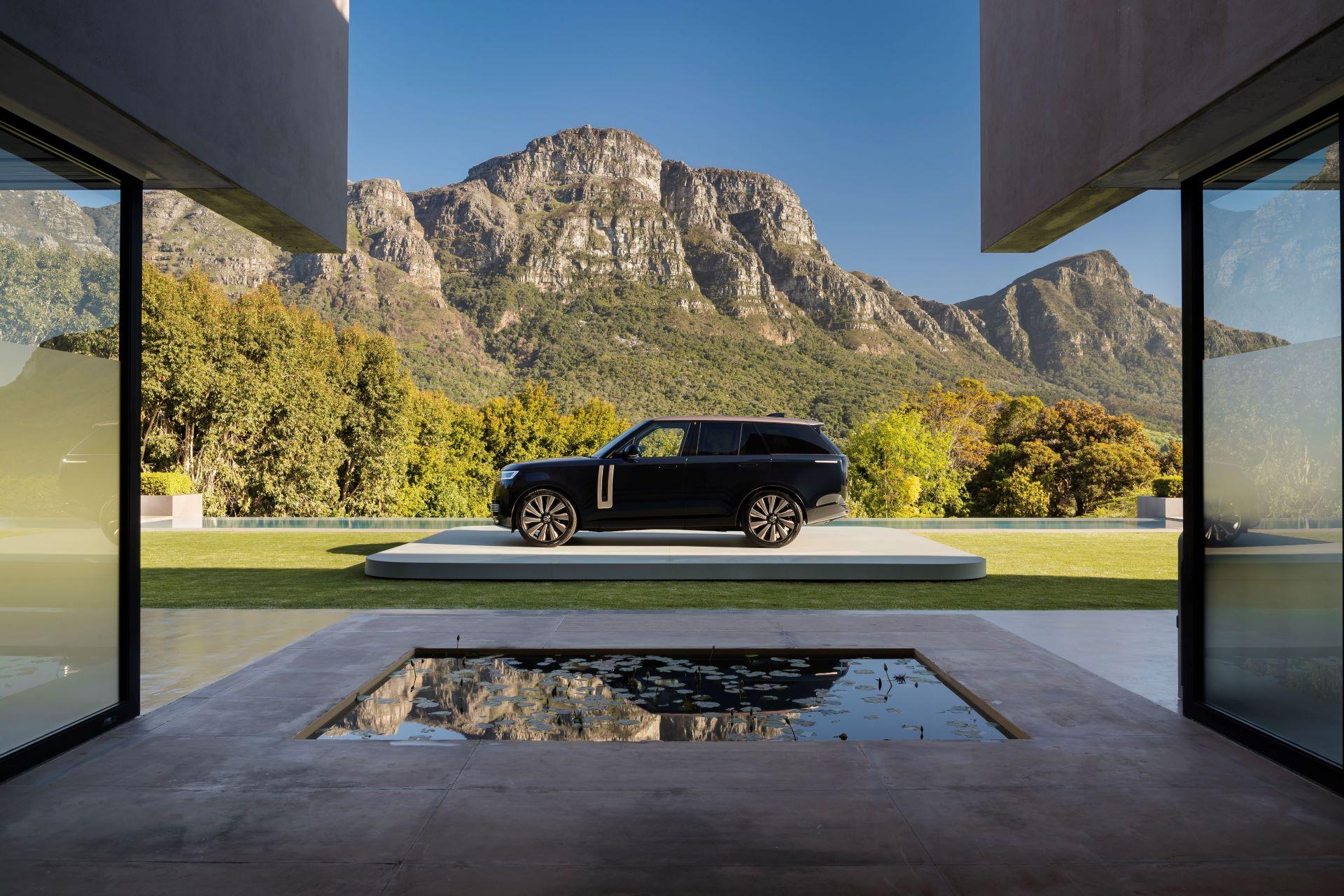The Range Rover SV Onyx Edition: A Pinnacle of Luxury Tailored for Africa
