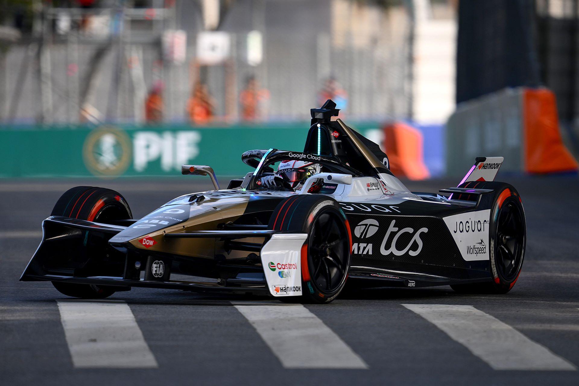 Jaguar TCS Racing: Strong Start to the 2024/25 Formula E Season, Eyes on Mexico City E-Prix