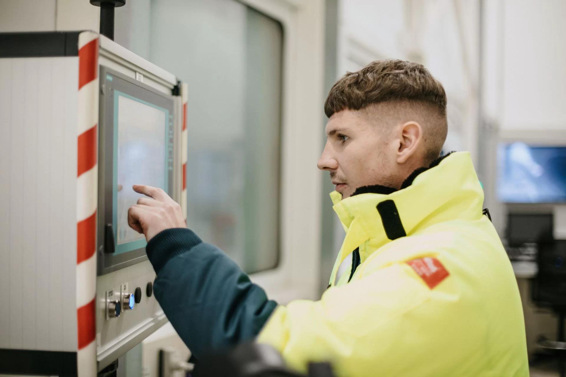 JLR’s Robot Rudy: Enduring the Extreme to Ensure a Lifetime of Luxury