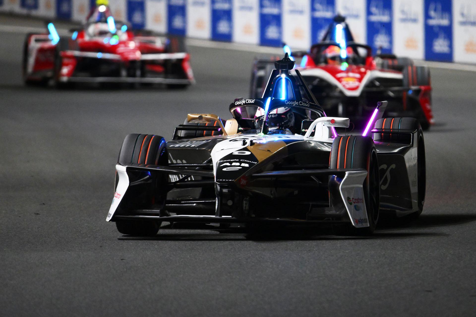 JAGUAR TCS RACING LISTO PARA EL PRIMER E-PRIX DE HYDERABAD - Total Motor