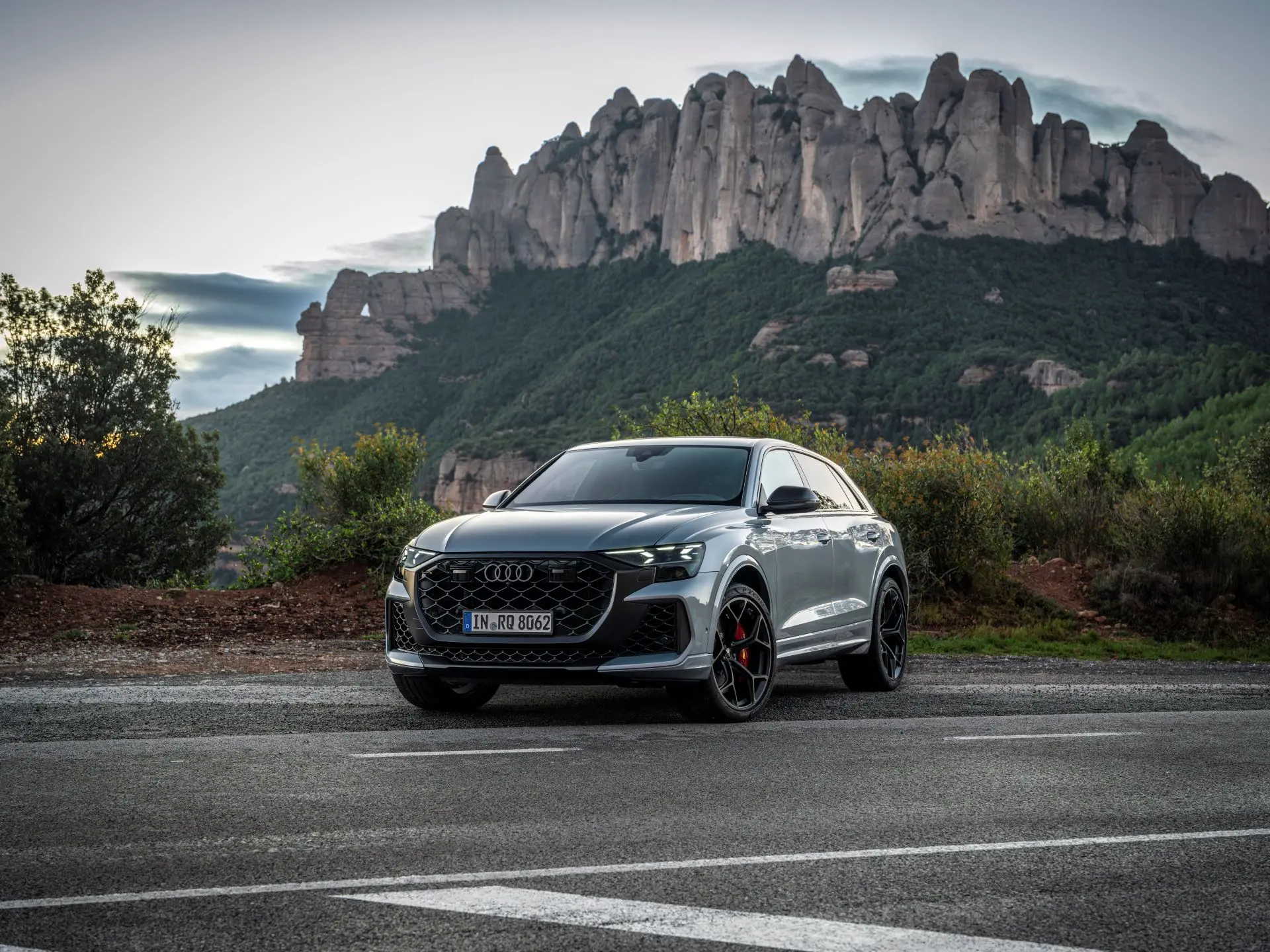 Audi Unleashes The Rs Q8 Performance The Pinnacle Of Power And Prestige 1