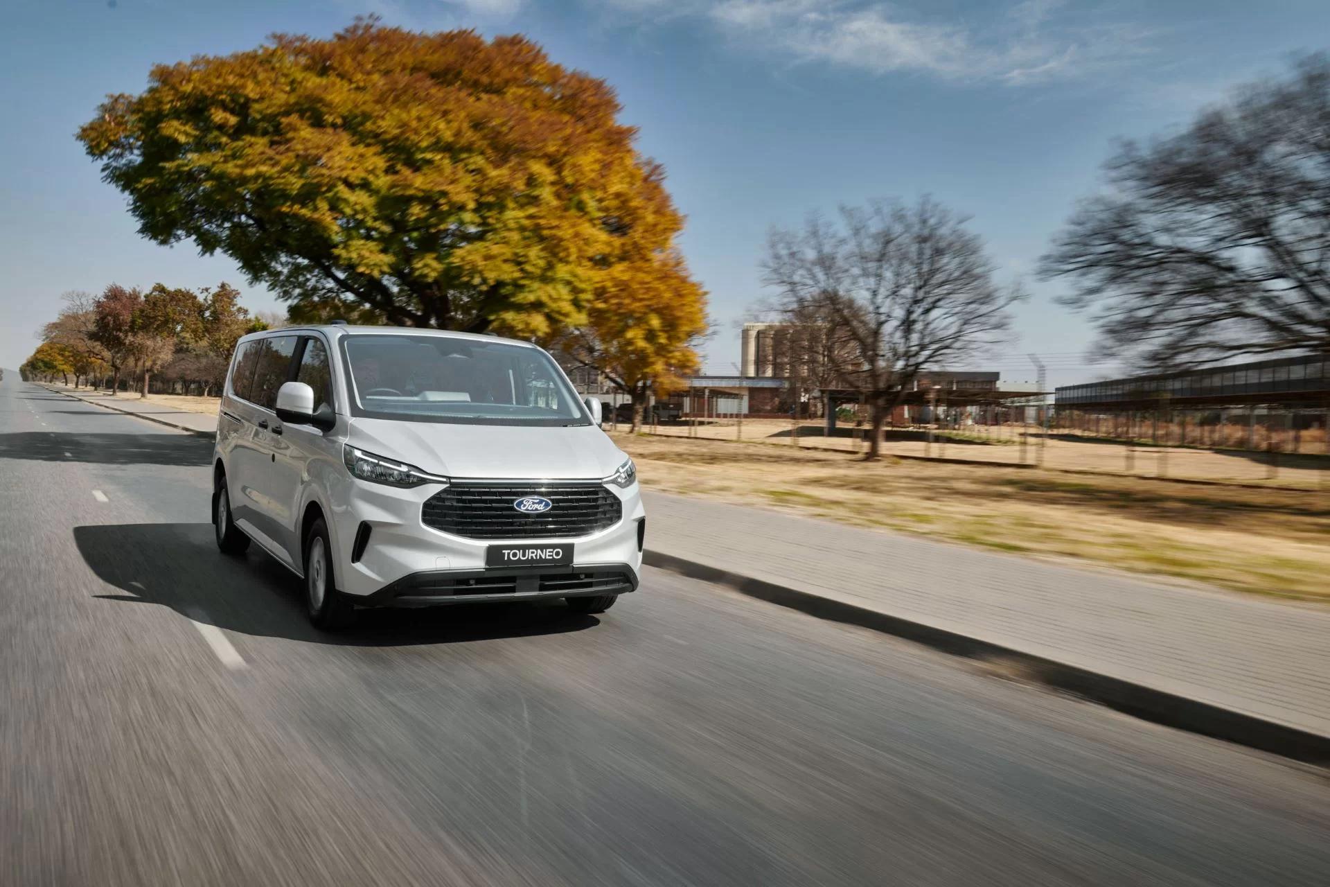 Ford Expands Tourneo Custom Range with New Active Model for Added Value