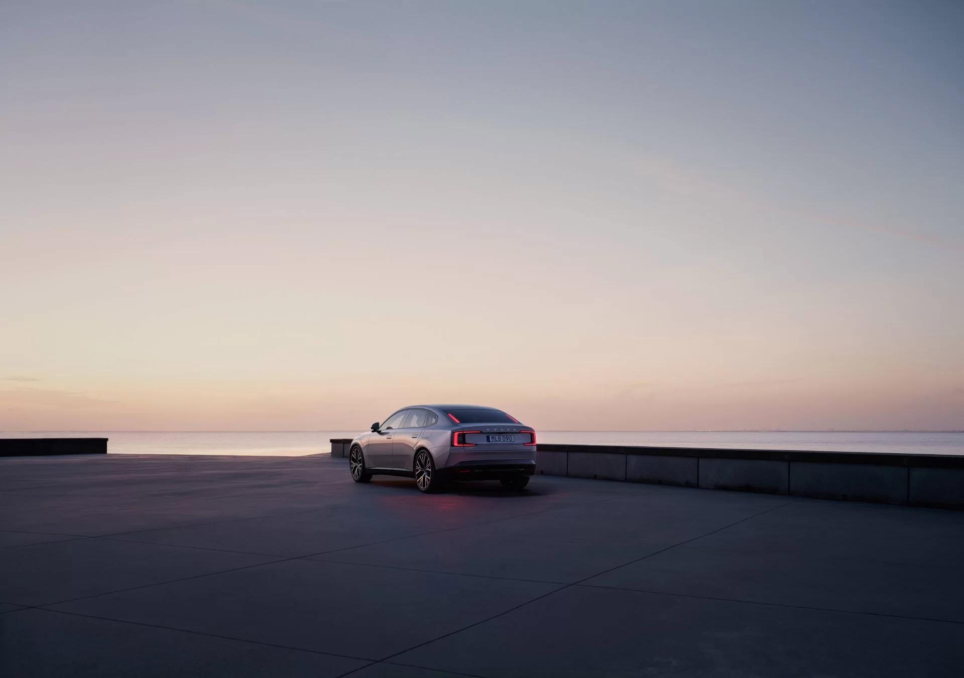Introducing the Volvo ES90: A New Era of Electric Luxury and Versatility