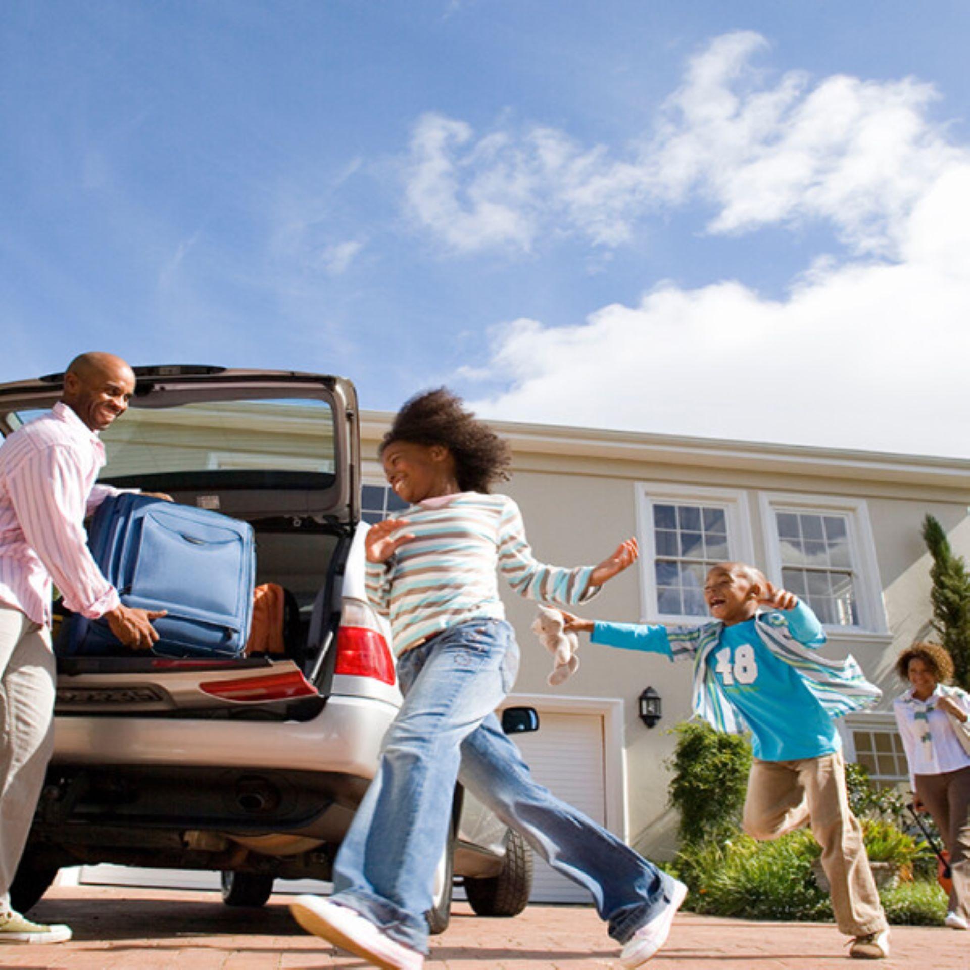 Drive Safe This April: Dunlop Tyres SA Urges Motorists to Prioritise Road Safety Ahead of Long Weekend Travel