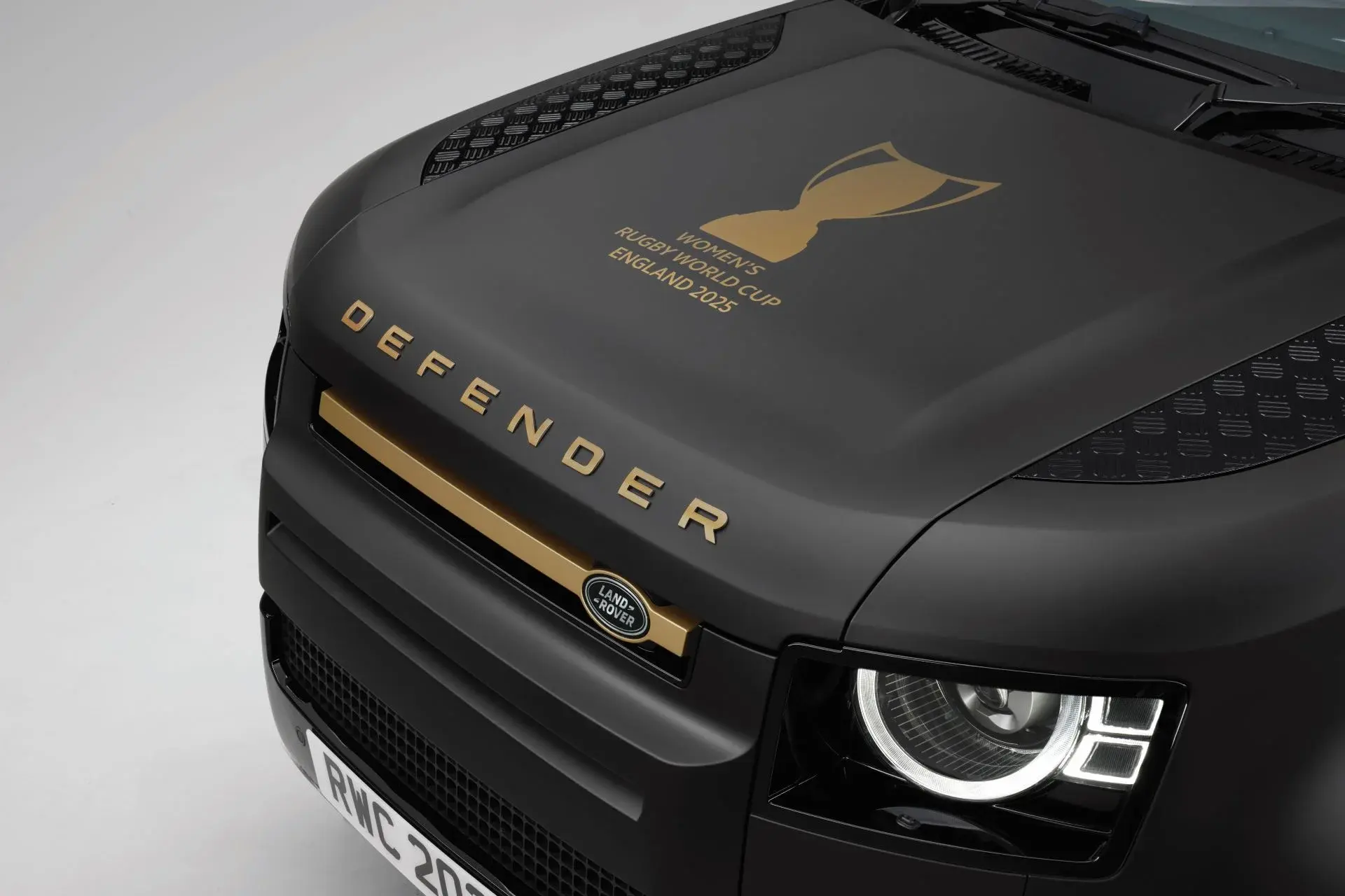 Defender Unveils Bespoke Trophy Vehicle for Women’s Rugby World Cup 2025