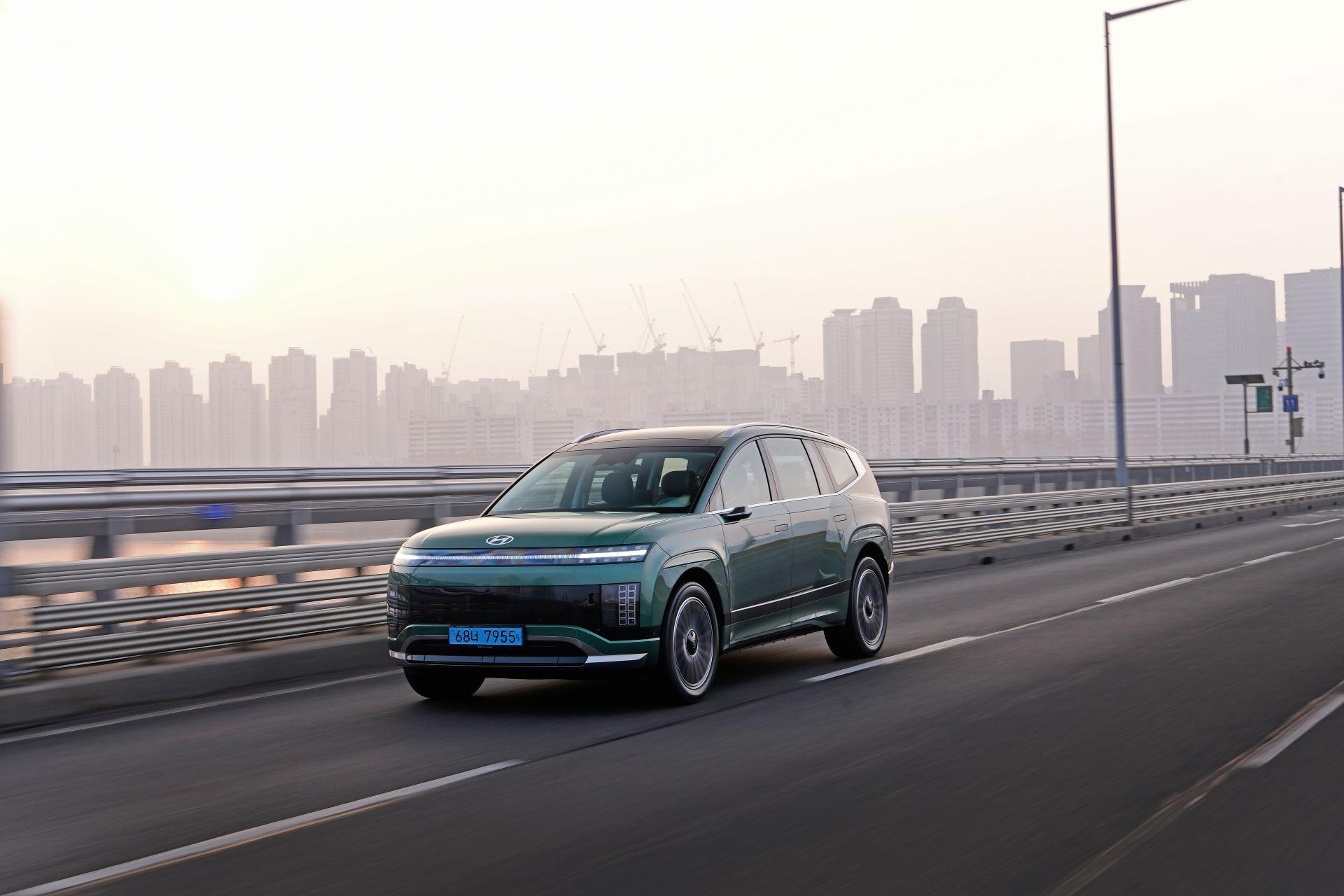 Hyundai IONIQ 9 Named TopGear.com’s Best Seven-Seat EV of 2025