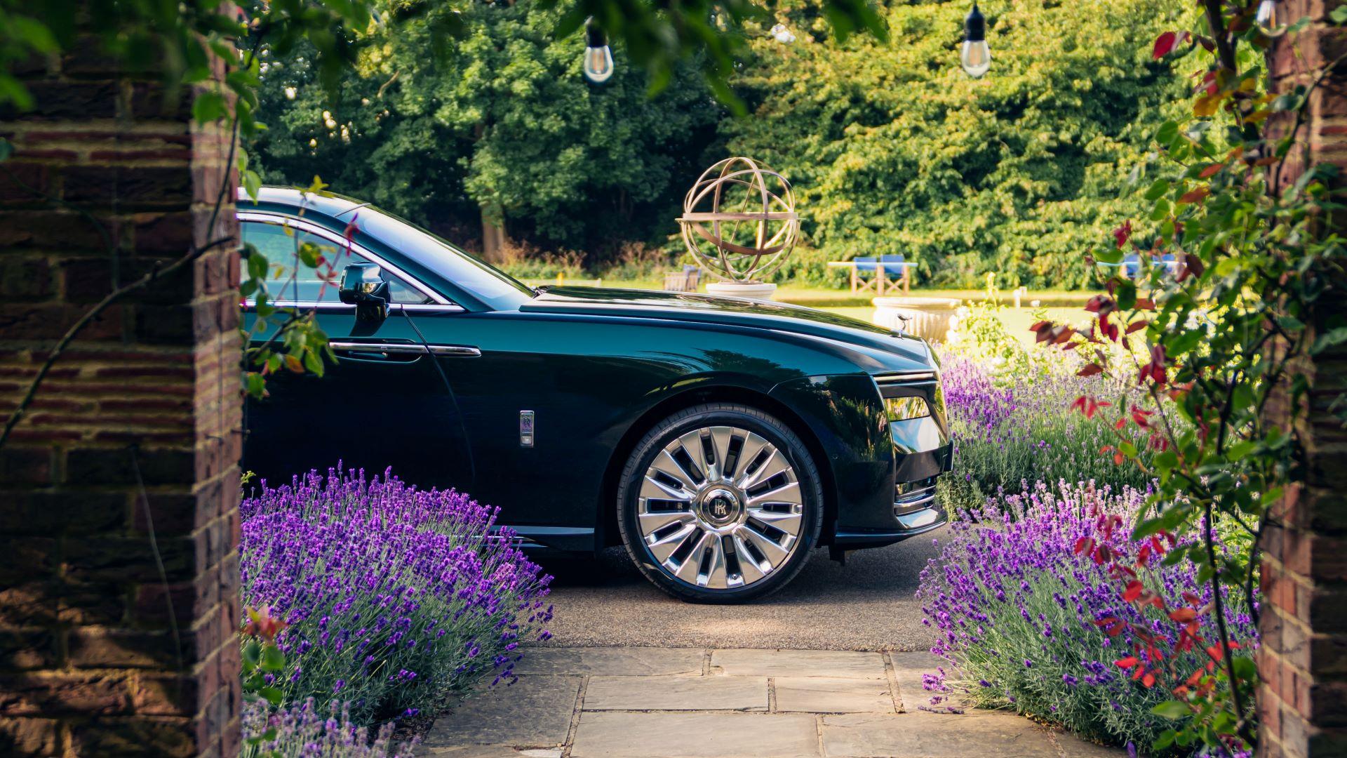 A Return to Heritage and Elegance: Rolls-Royce Opens the Summer Season at The Hurlingham Club