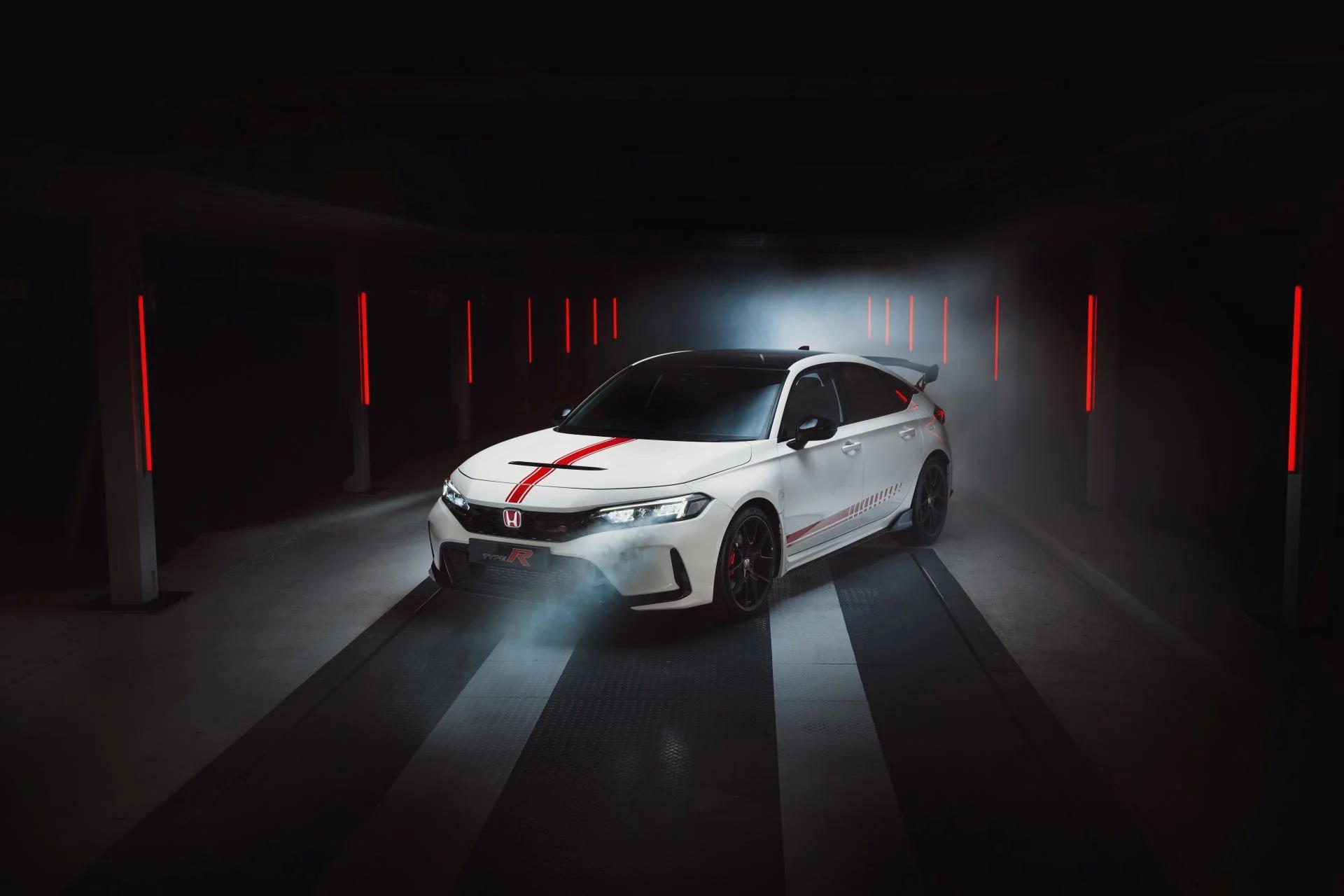 Farewell to a Legend: Honda Celebrates Civic Type R Legacy with Ultimate Edition Send-Off