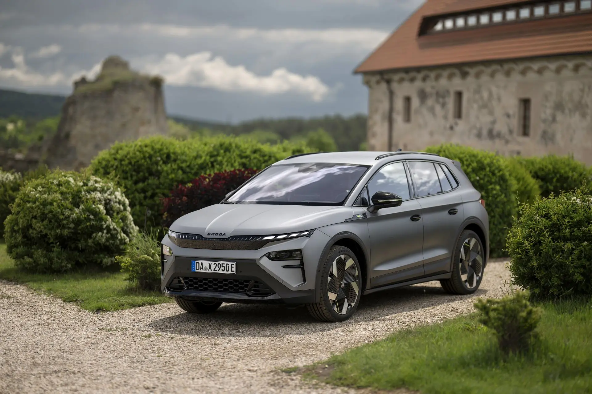 Škoda Unleashes the Elroq vRS: A Powerful New Flagbearer for its Electric Future