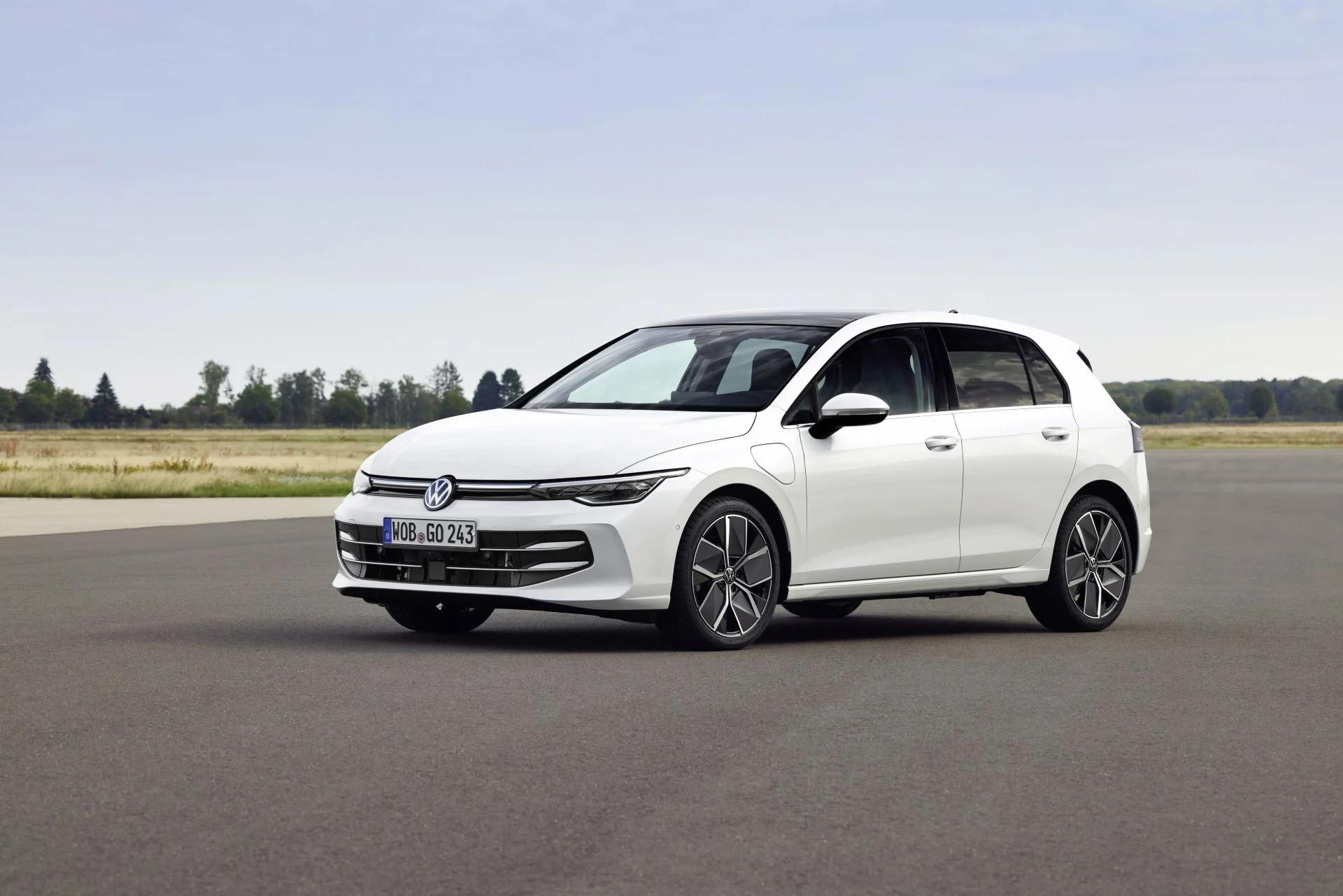 Volkswagen Golf eHybrid Crowned Best Hybrid at 2025 Autocar Awards