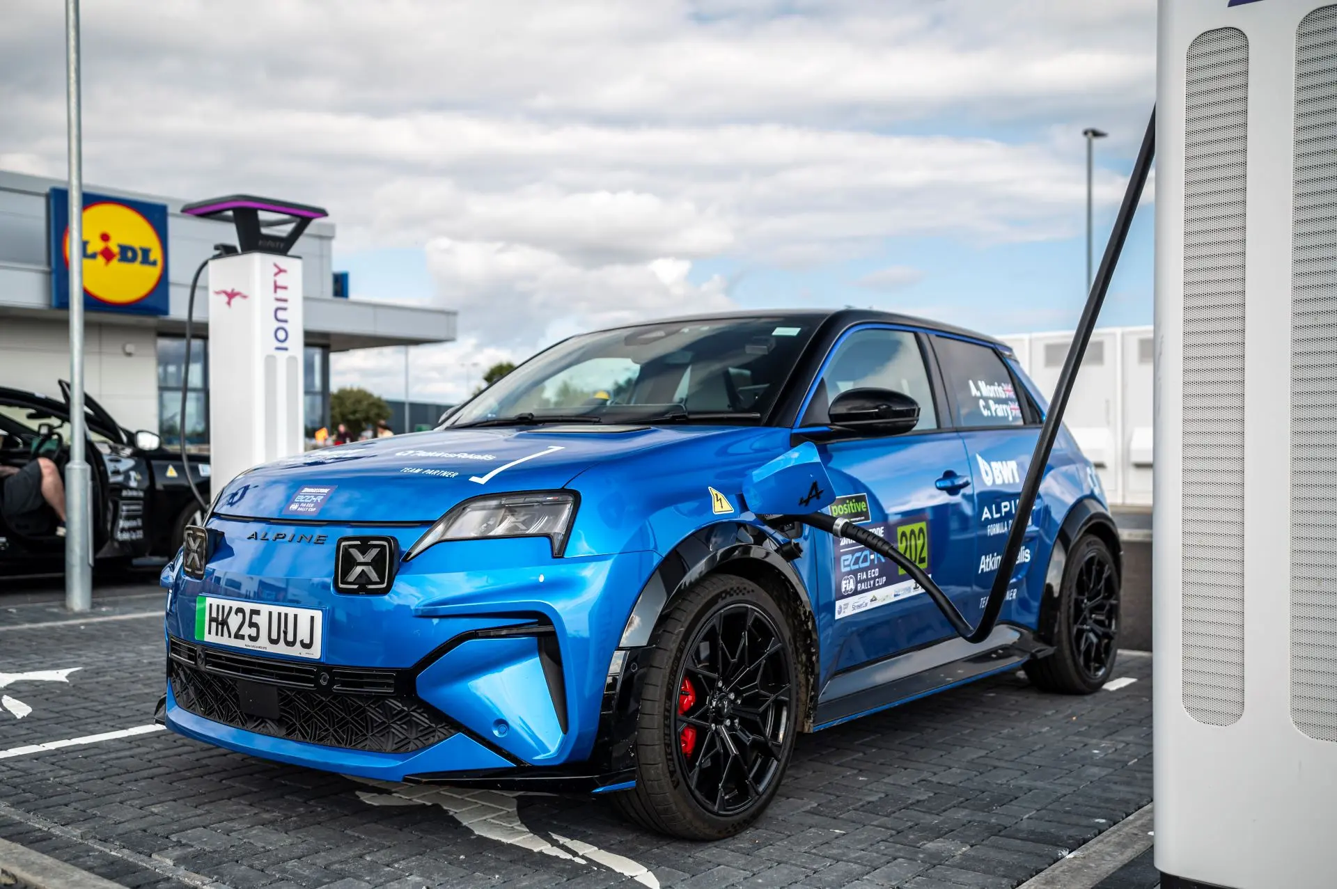 Alpine Clinches Manufacturer Trophy And Double Podium At Inaugural Ecorally Scotland 1