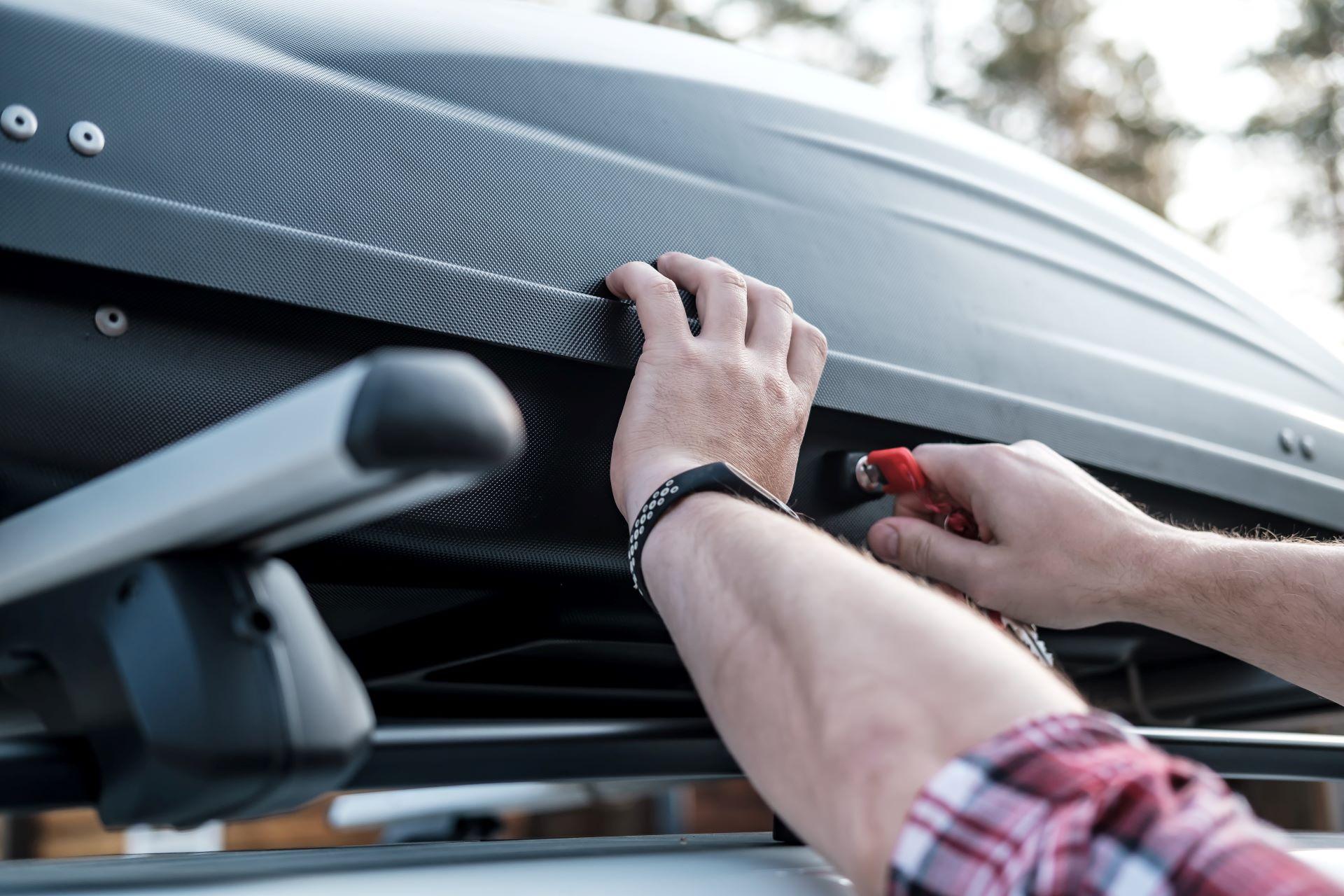 Strapped for Safety: eBay Urges UK Drivers to Double-Check Roof Racks Before Hitting the Road