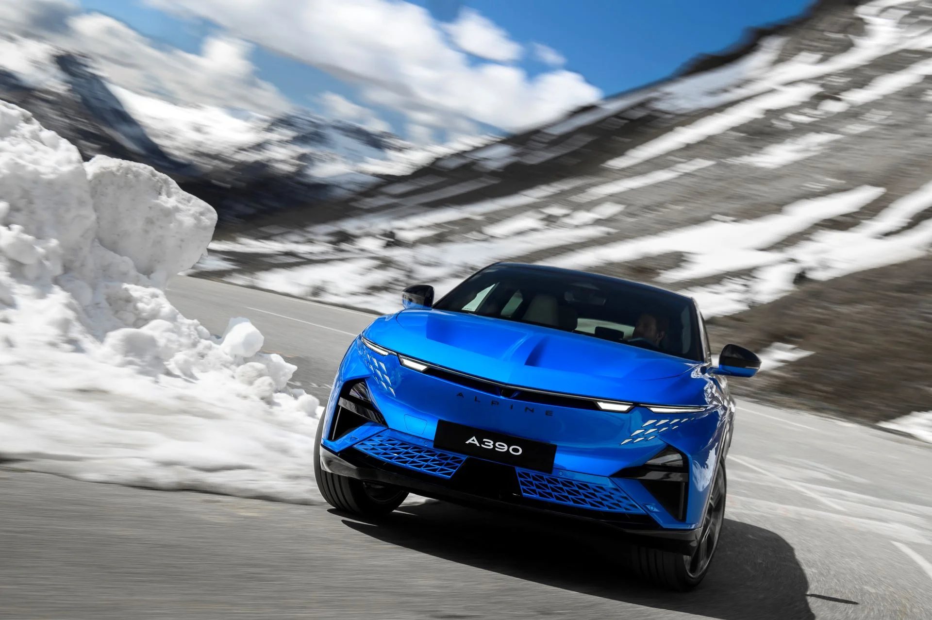 Alpine A390 Unveils Game-Changing Torque Vectoring for Unmatched Agility and Performance