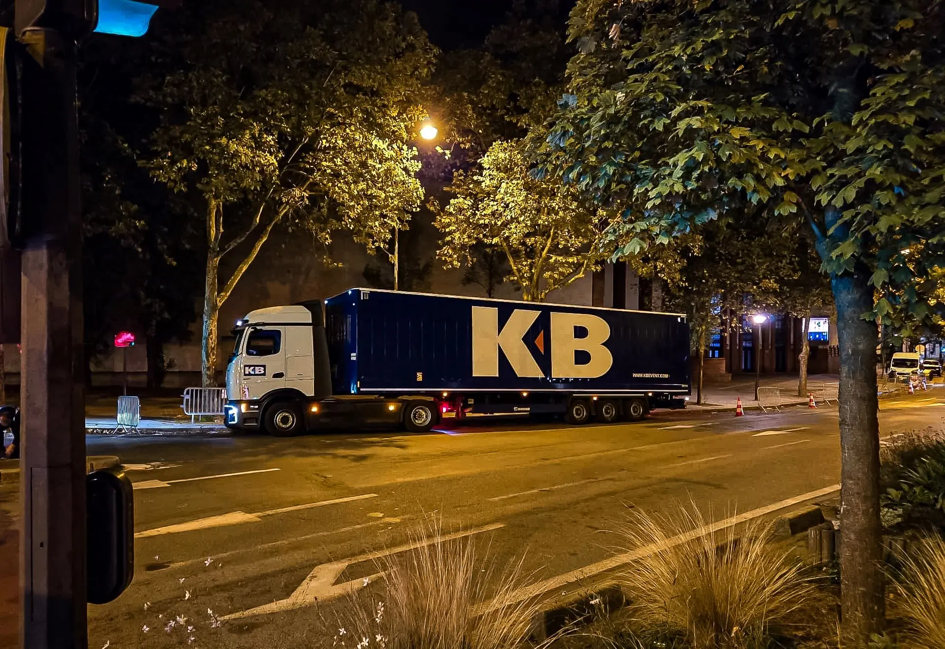 Electric Mercedes-Benz Trucks Power a More Sustainable Paris Fashion Week