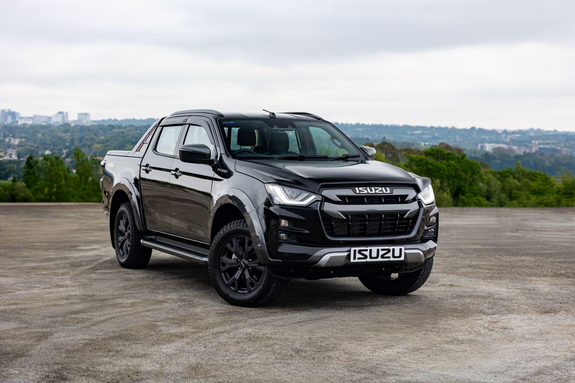 ISUZU Adds Striking Onyx Black to Range-Topping D-MAX Line-Up