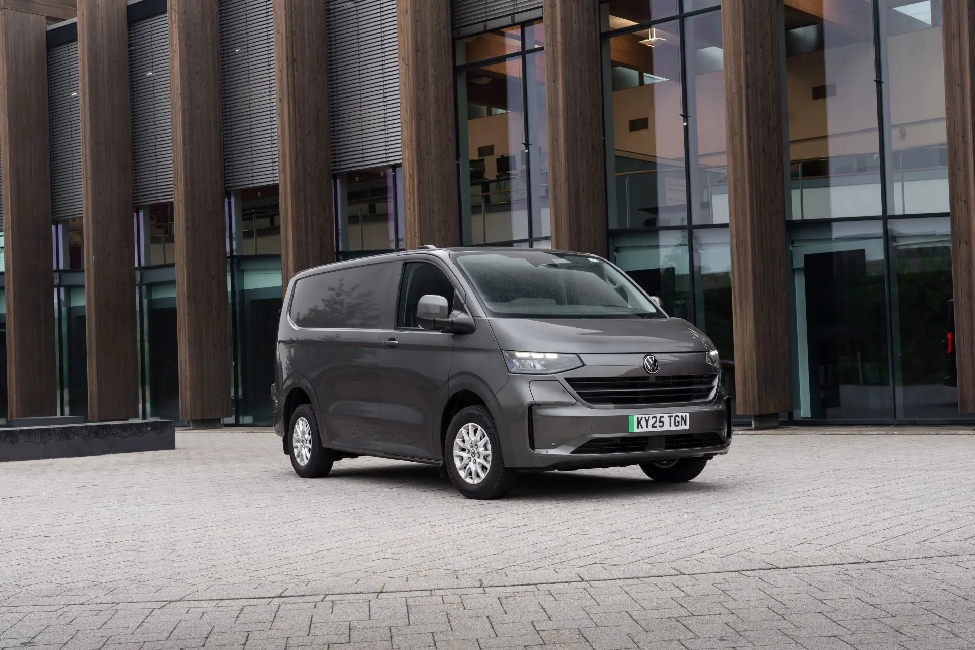Volkswagen Secures Back-to-Back FN50 Reliability Titles as New Transporter Takes Centre Stage