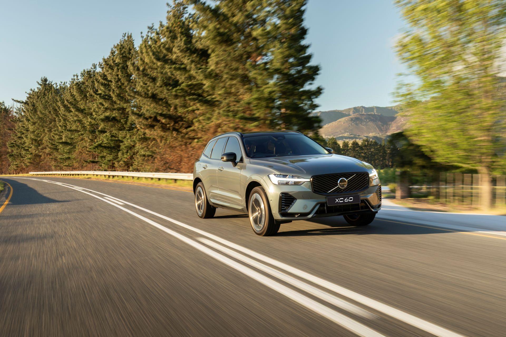 Volvo Unveils Refreshed XC60 with Electrified Powertrains and Advanced Technology