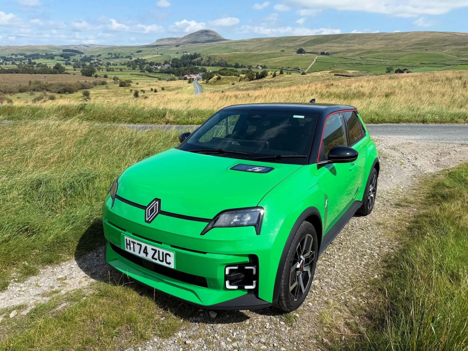 Renault 5 Crowned Northern Group Car of the Year 2025 After Nail-Biting Vote