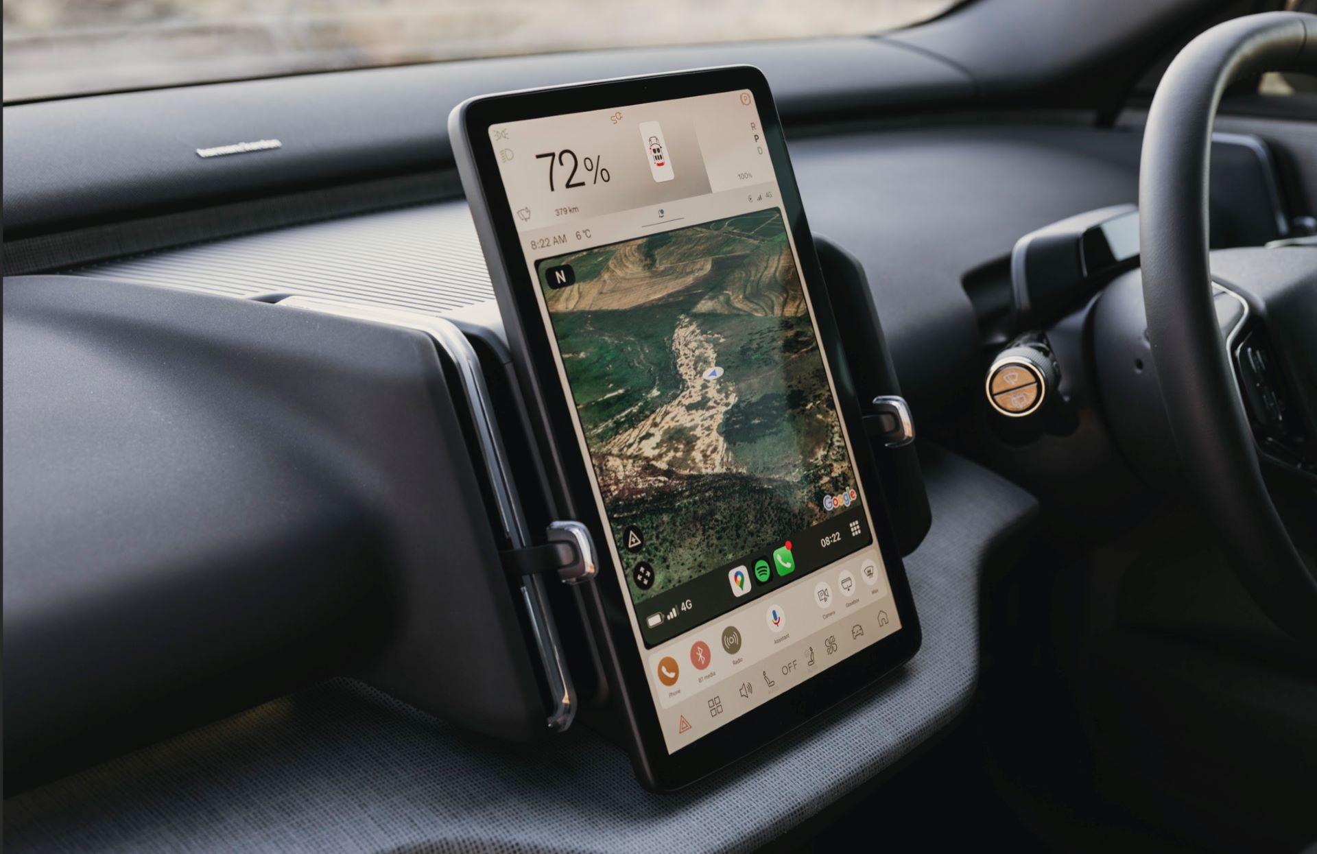 Volvo EX30 Drivers Enjoy Full In-Car Connectivity and Smart OTA Updates