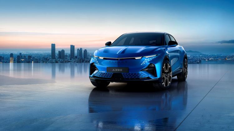 All-New Alpine A390 Brings Electric Performance to the Fastback Class