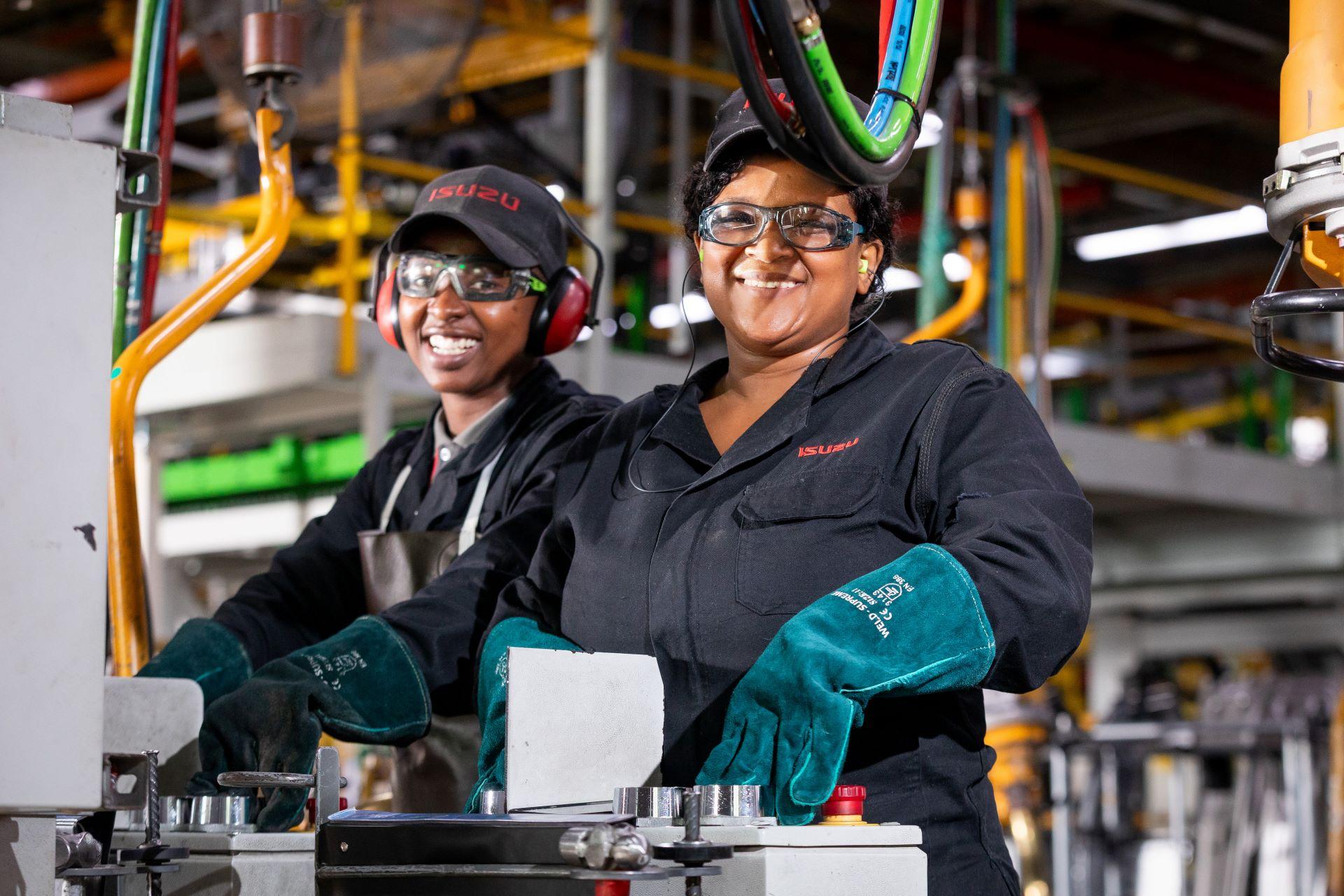 Isuzu Motors South Africa Charts Future with ‘Moving the World – For You’ Philosophy