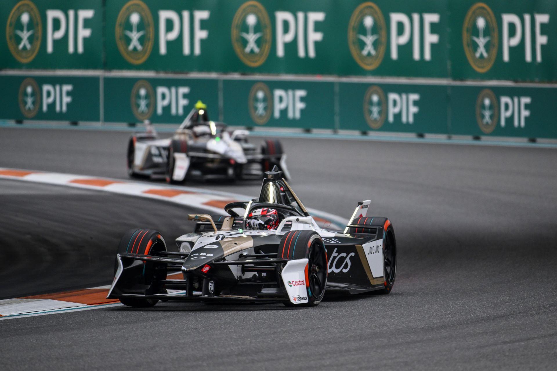 Mitch Evans Secures Record-Breaking Victory for Jaguar TCS Racing in Miami