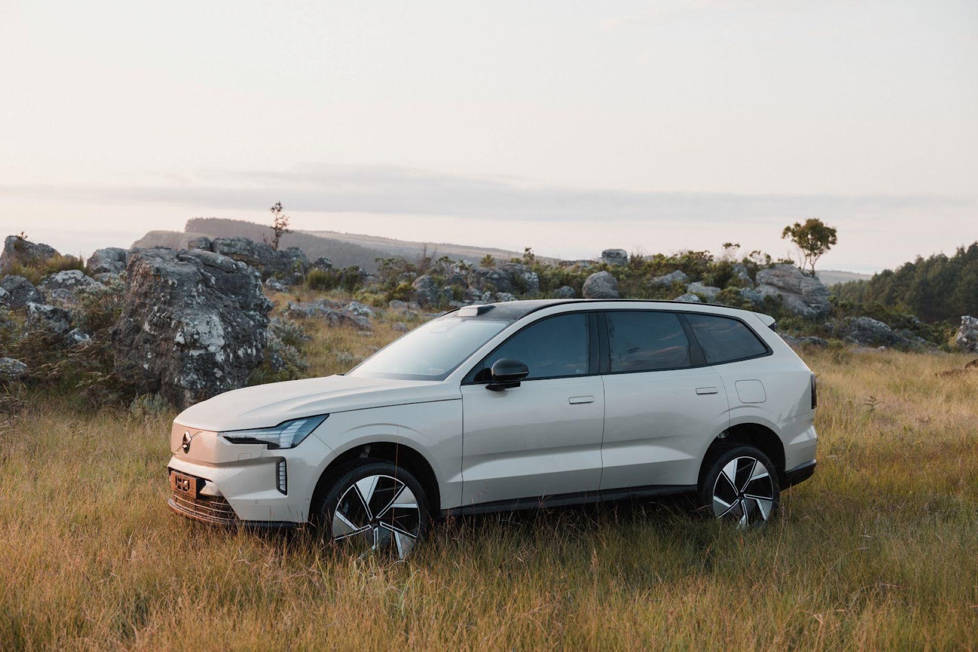 Volvo EX90 Named Finalist in the 2026 South African Car of the Year Awards