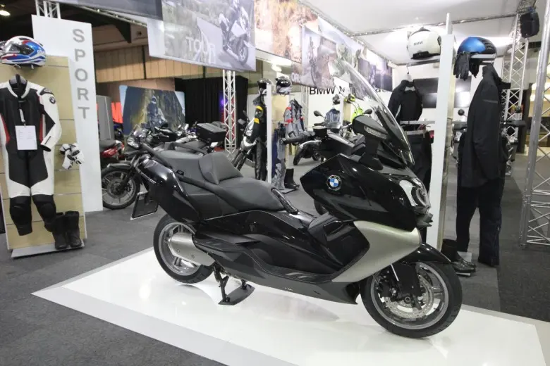 Bmw johannesburg motorcycle show 02