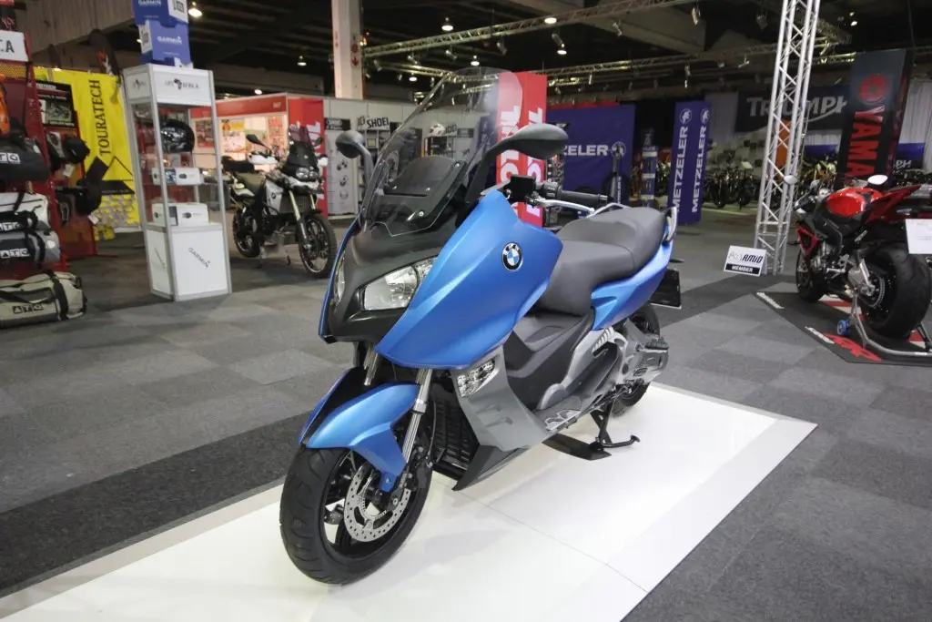 Bmw johannesburg motorcycle show 03