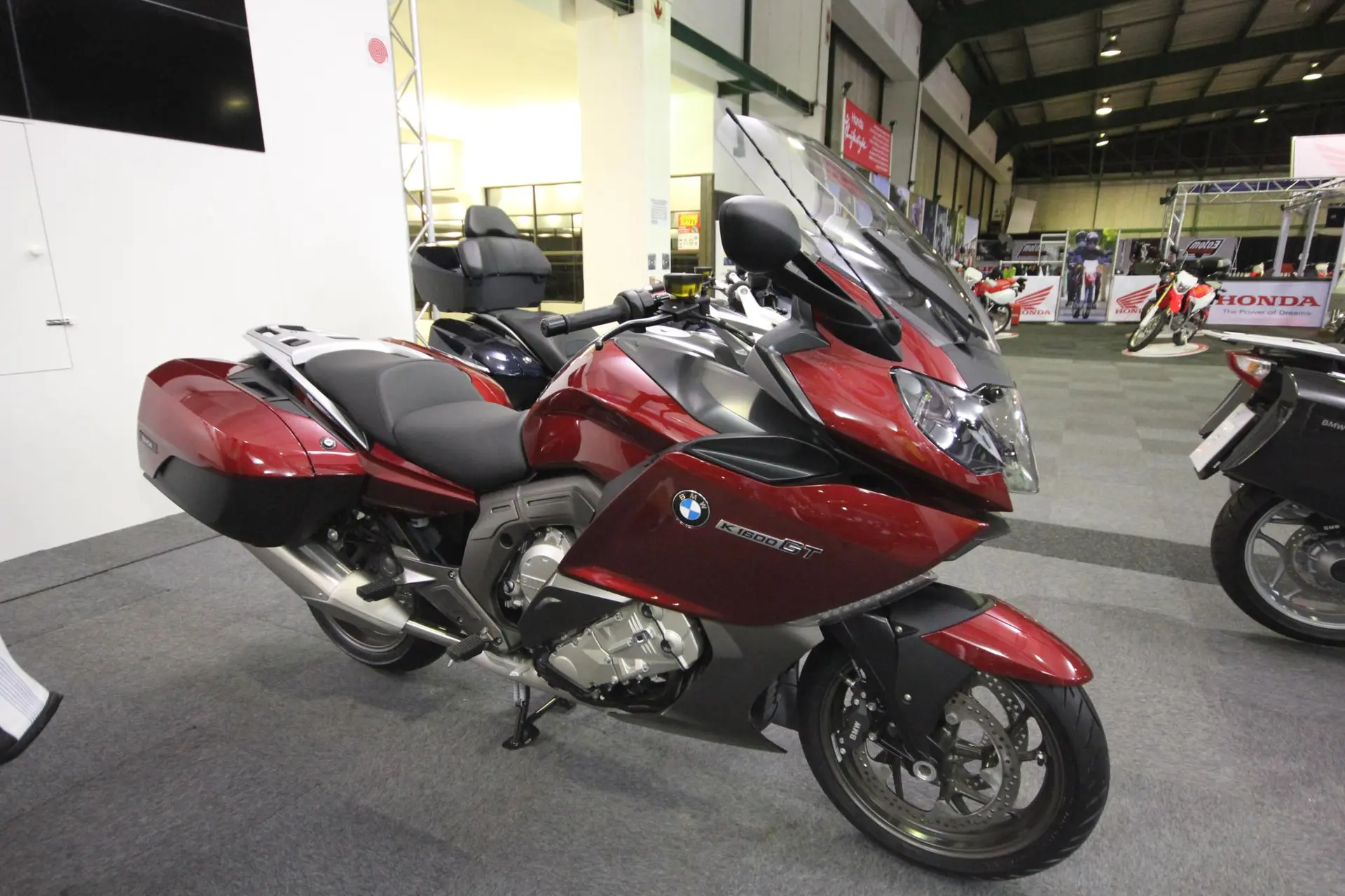 Bmw johannesburg motorcycle show 09