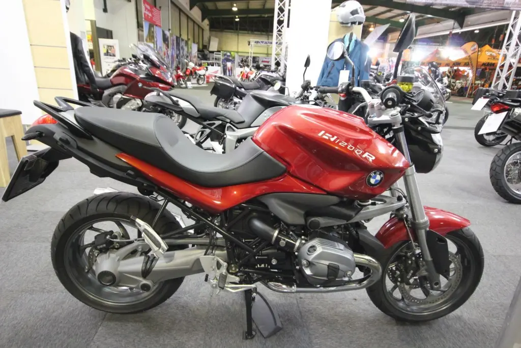 Bmw johannesburg motorcycle show 13