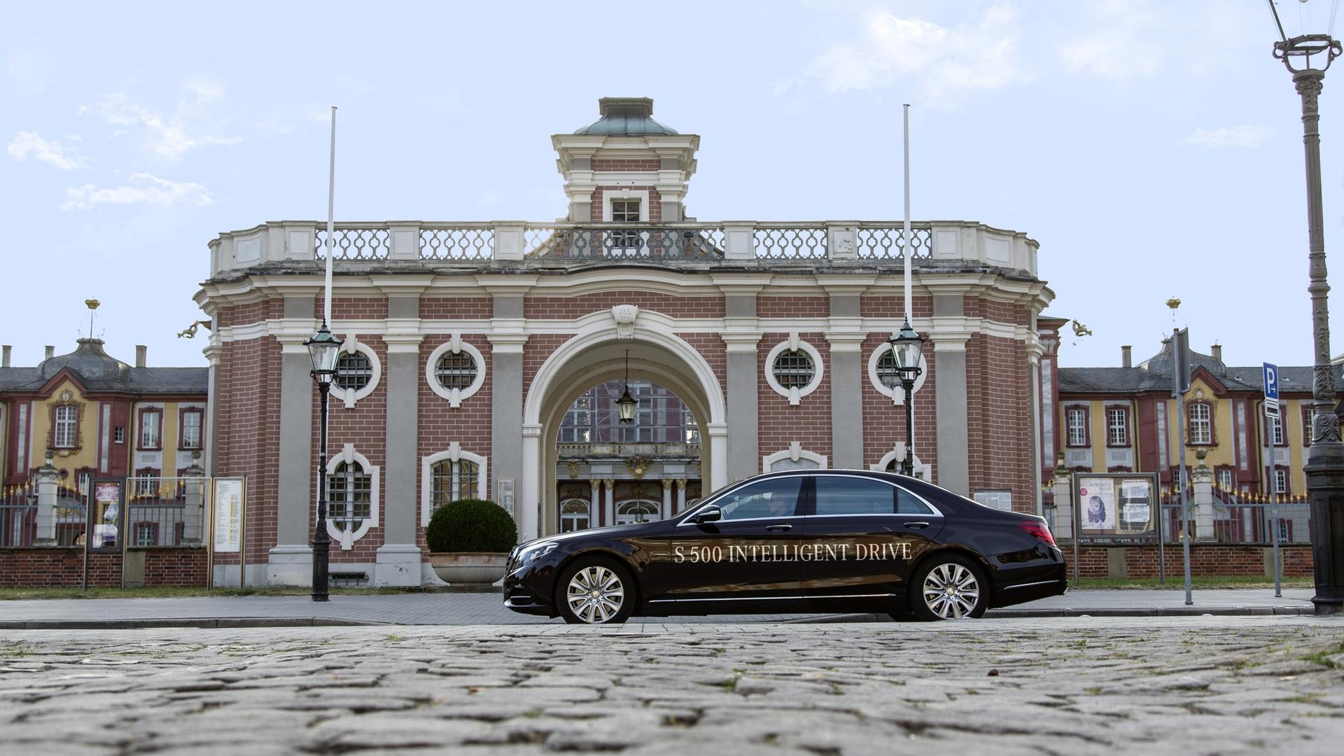 Mercedes-Benz Autonomous Driving
