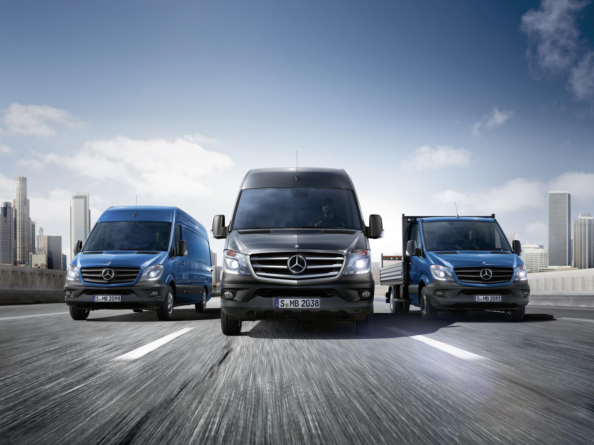 2013 Frankfurt International Motor Show – Mercedes-Benz Viano